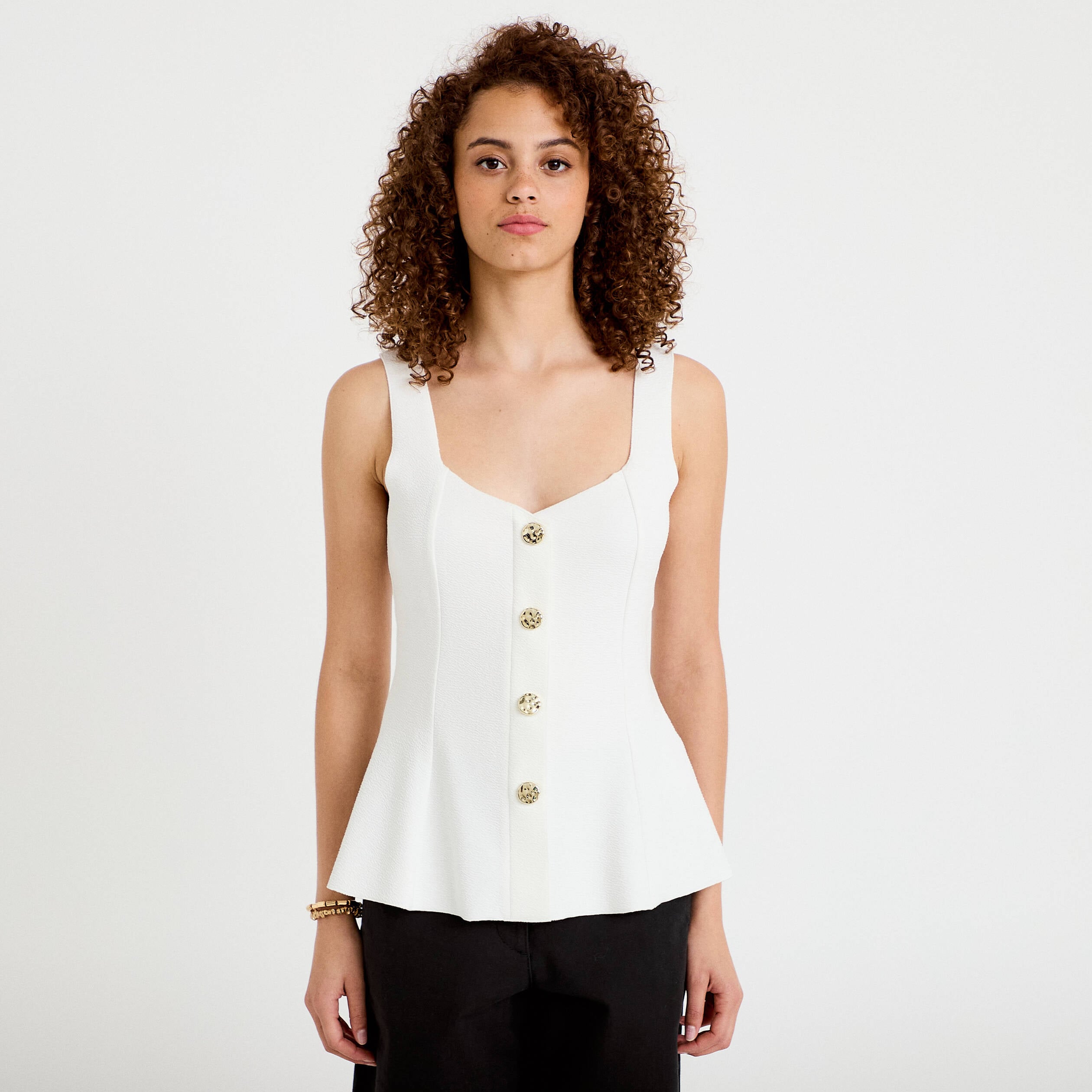D&eacute;bardeur p&eacute;plum cintr&eacute; col coeur ecru femme