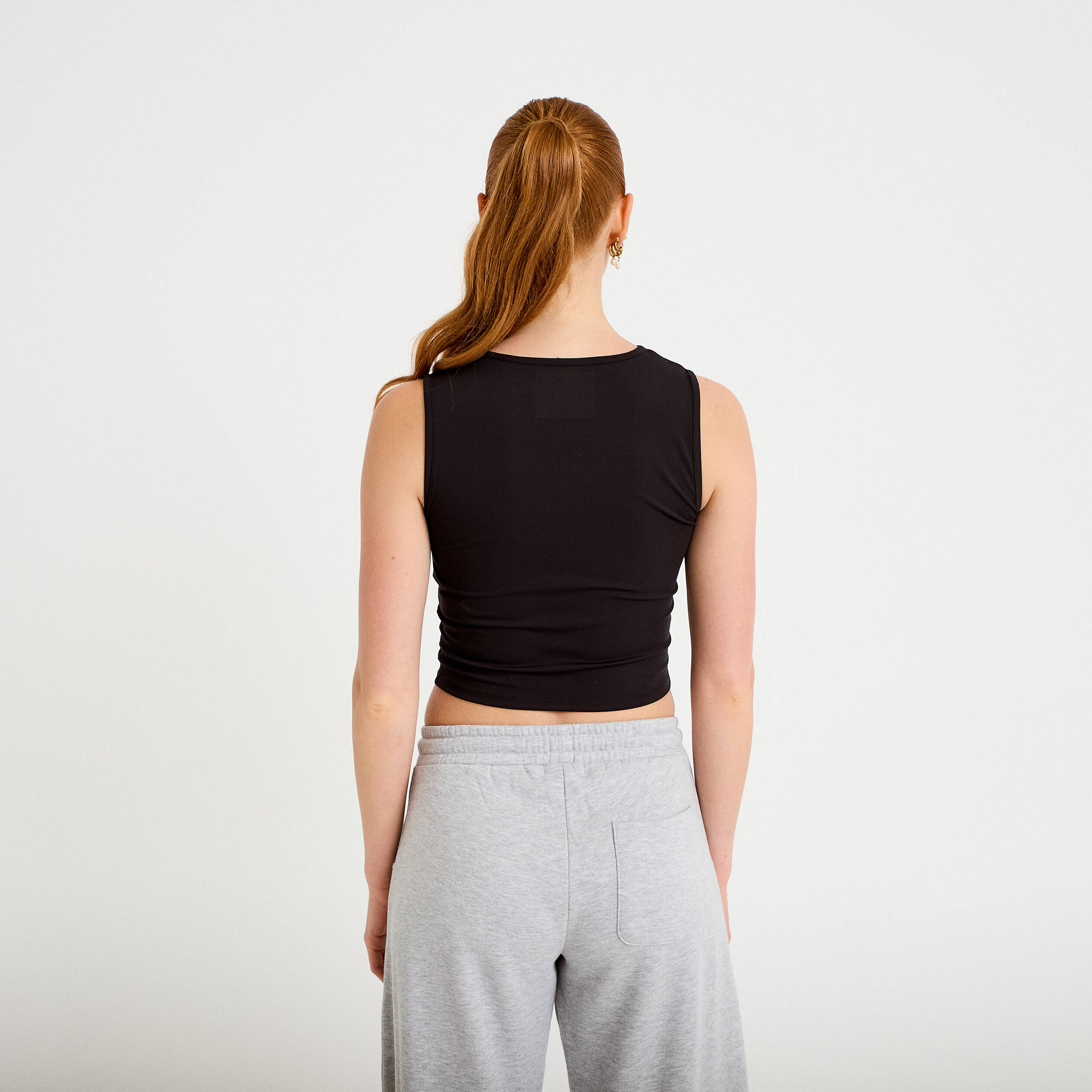 D&eacute;bardeur col rond noir femme