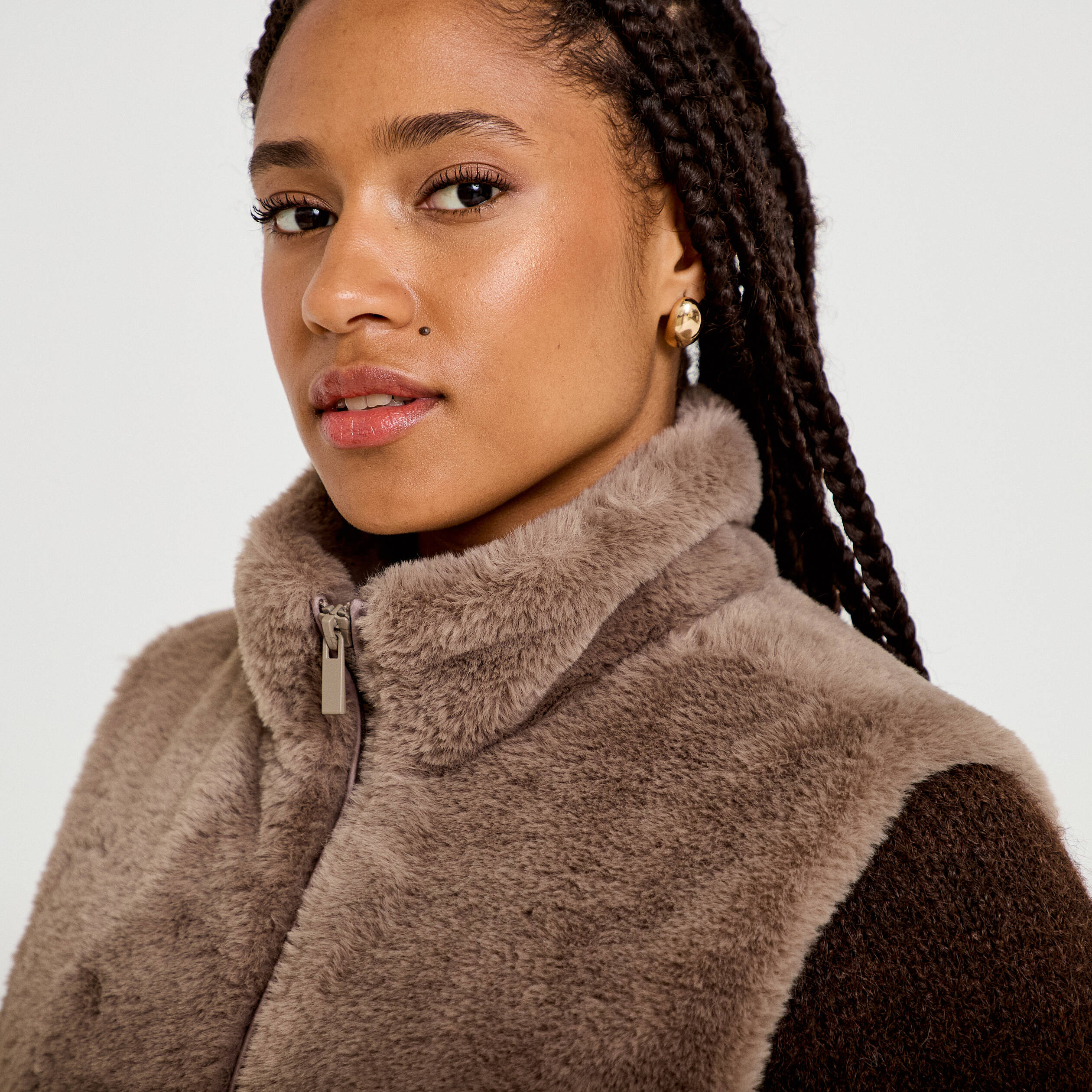 Veste sans manches fermeture zipp&eacute;e taupe femme