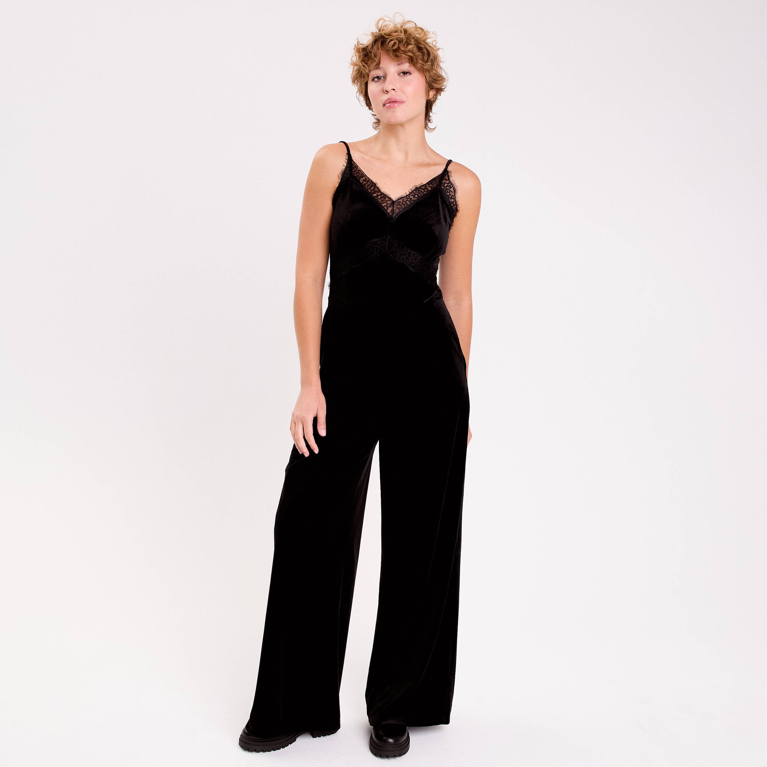 Combinaison en velours noir femme