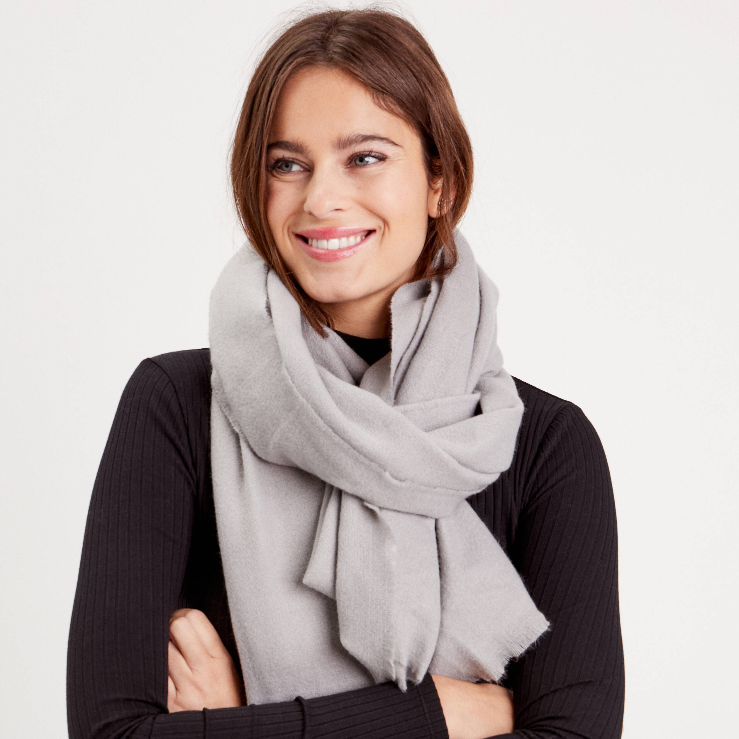 foulard gris clair femme Foulard gris clair femme