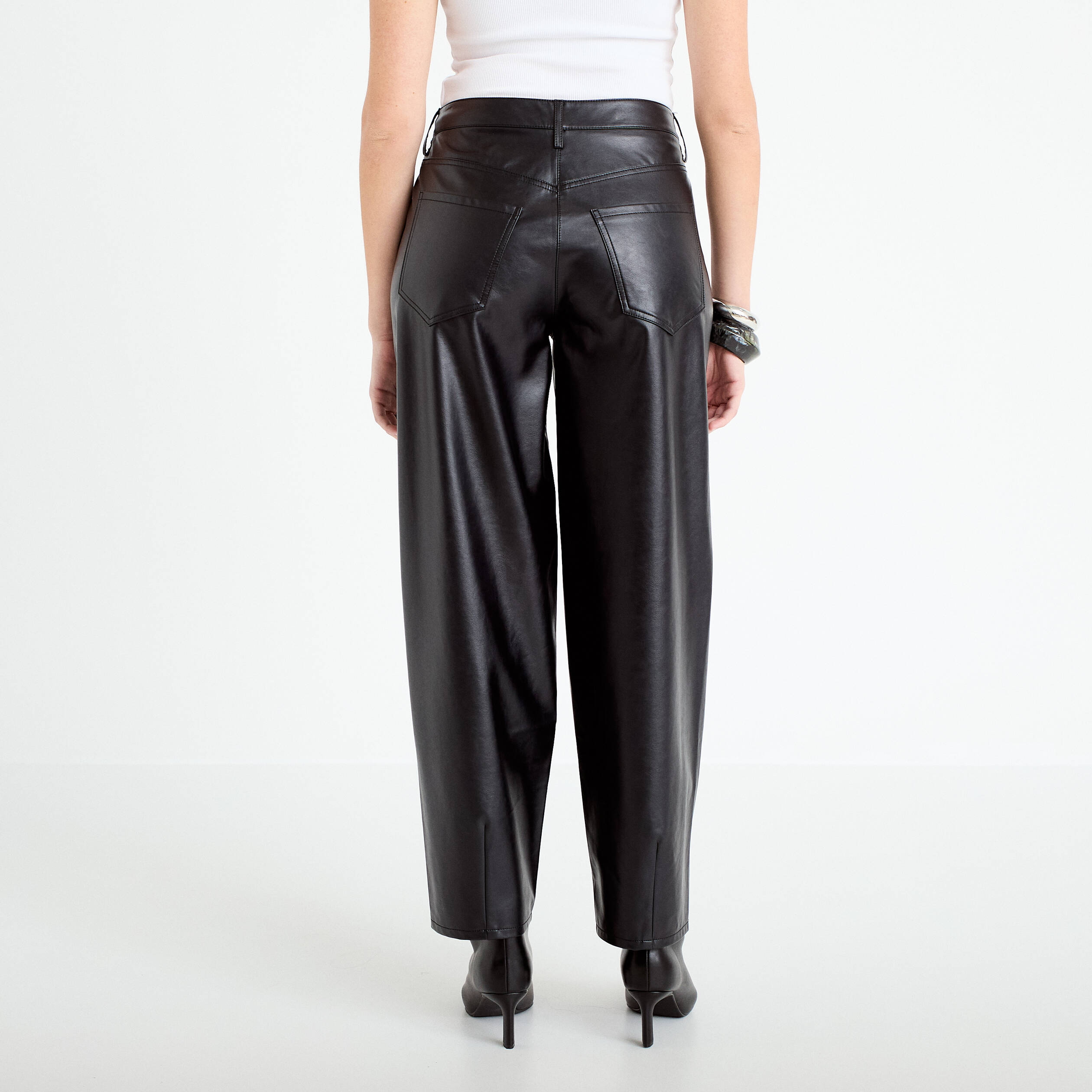Pantalon barrel taille haute similicuir noir femme