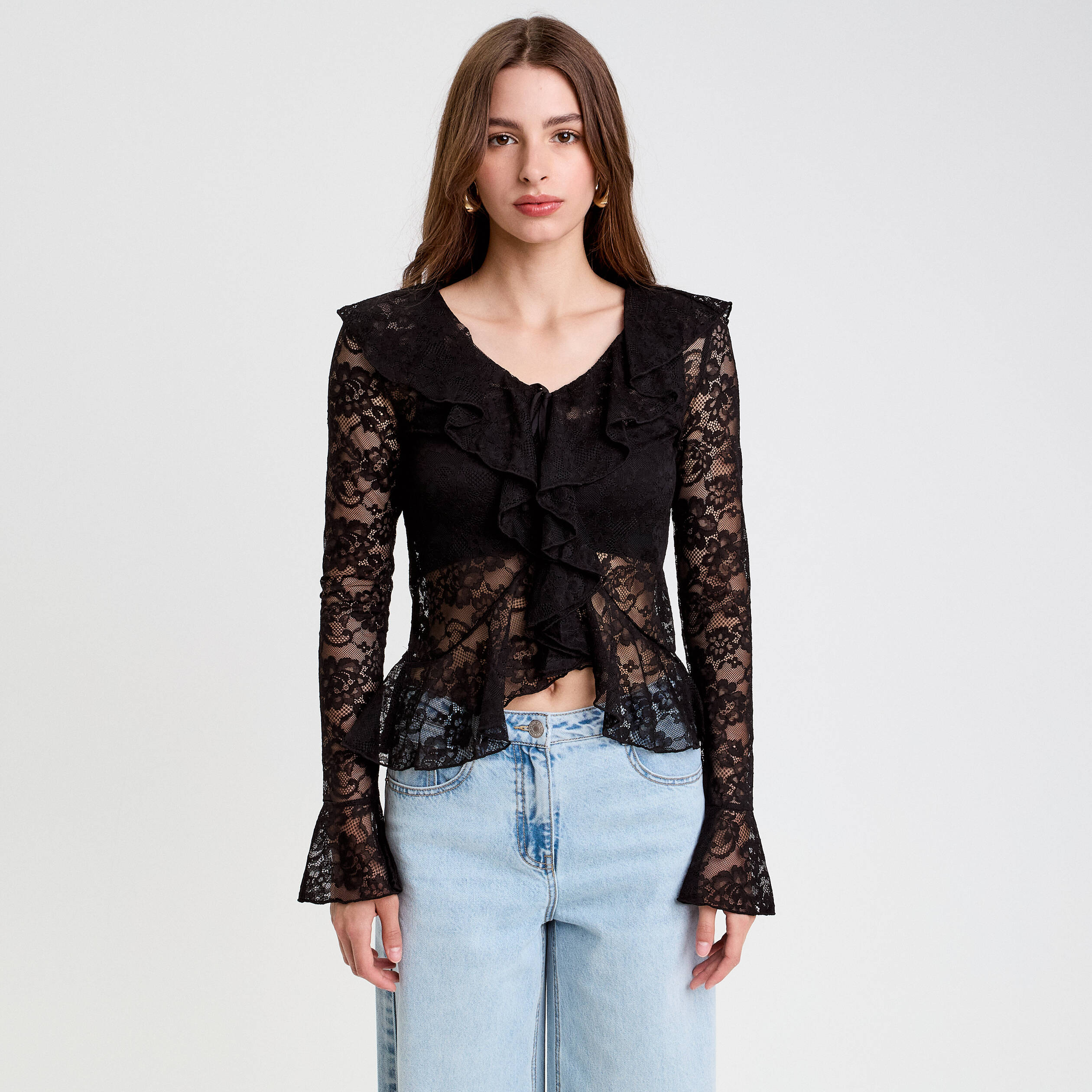blouse ajustee col v dentelle noir femme Blouse ajustée col V dentelle noir femme