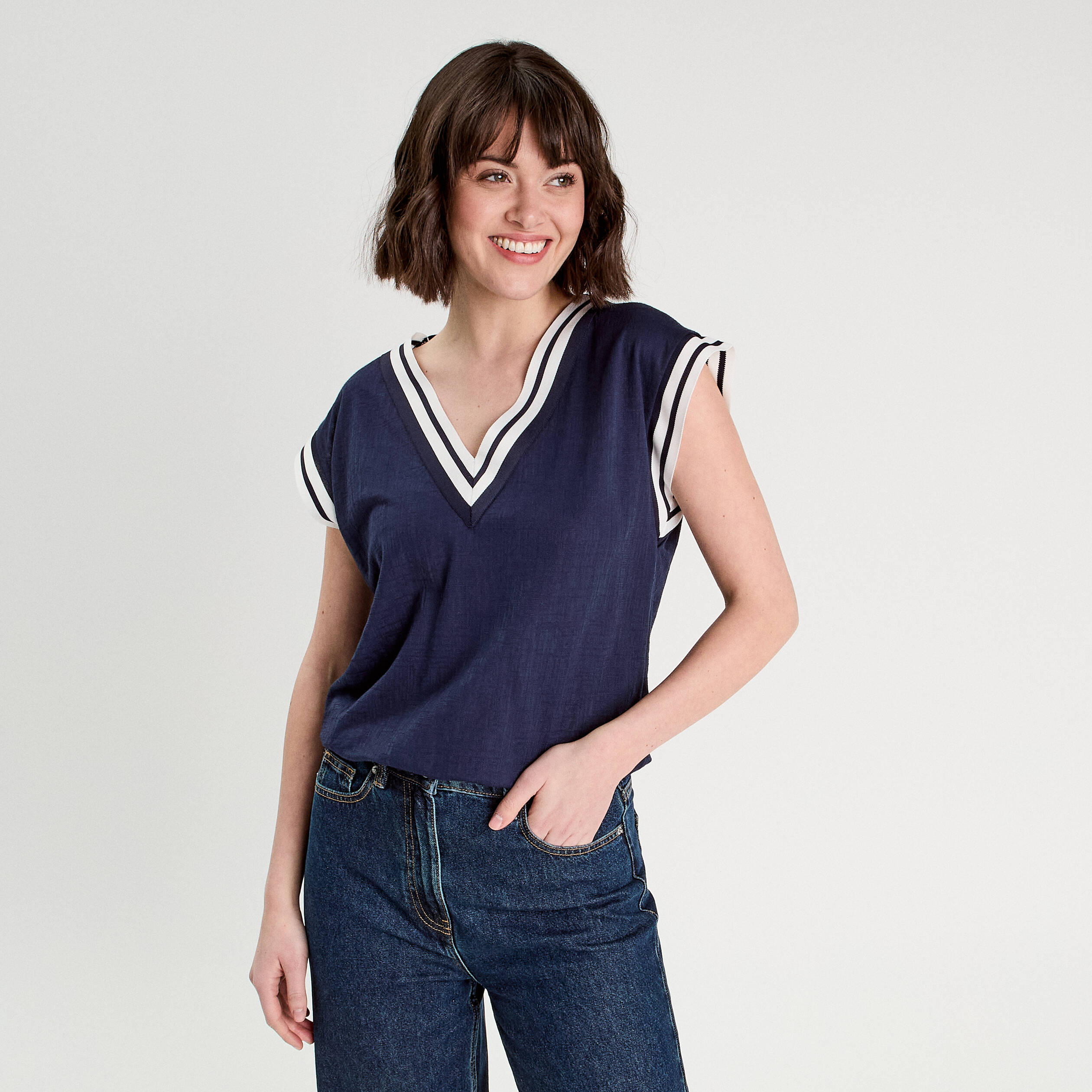 D&eacute;bardeur sans manches bleu marine femme