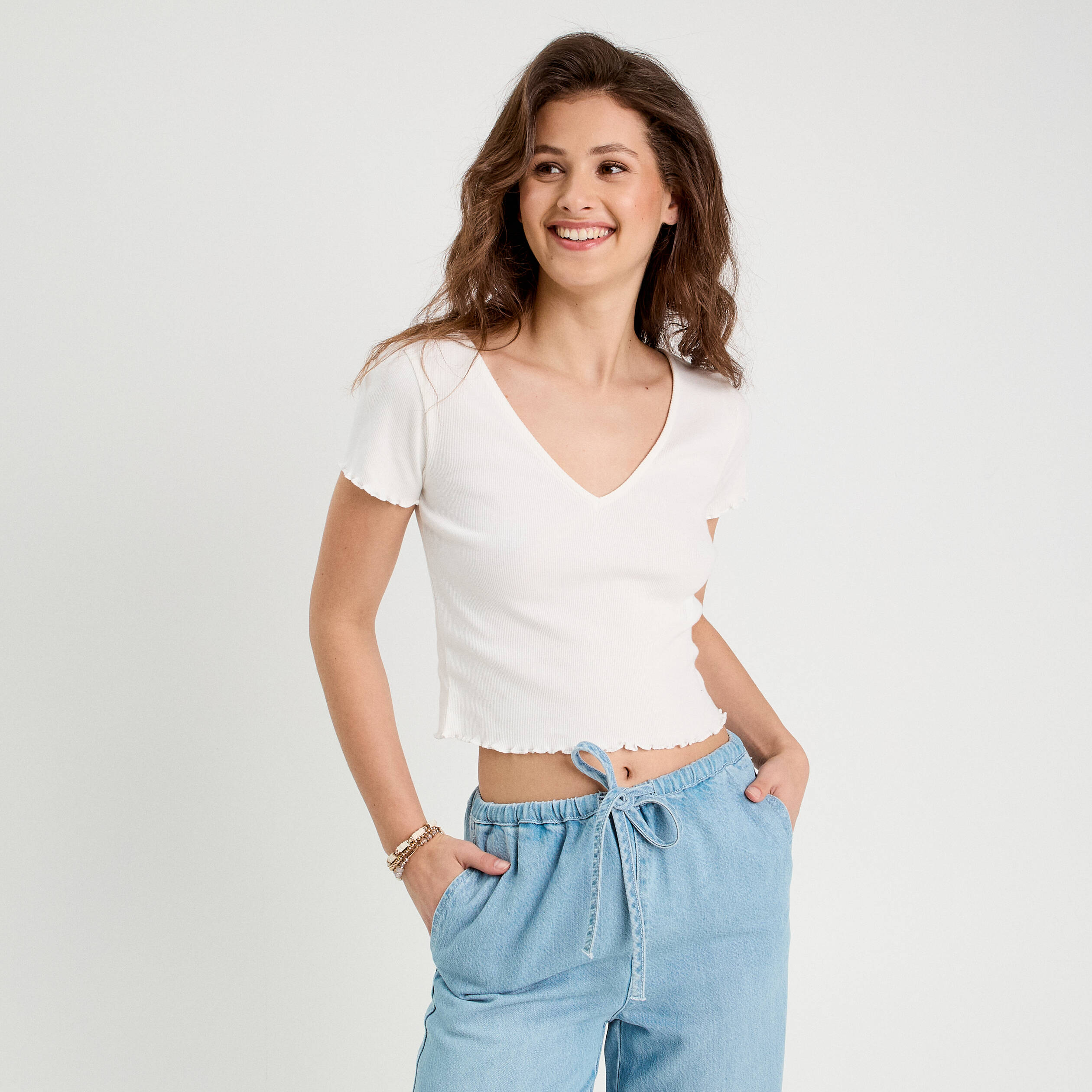 T-shirt c&ocirc;tel&eacute; manches courtes blanc femme