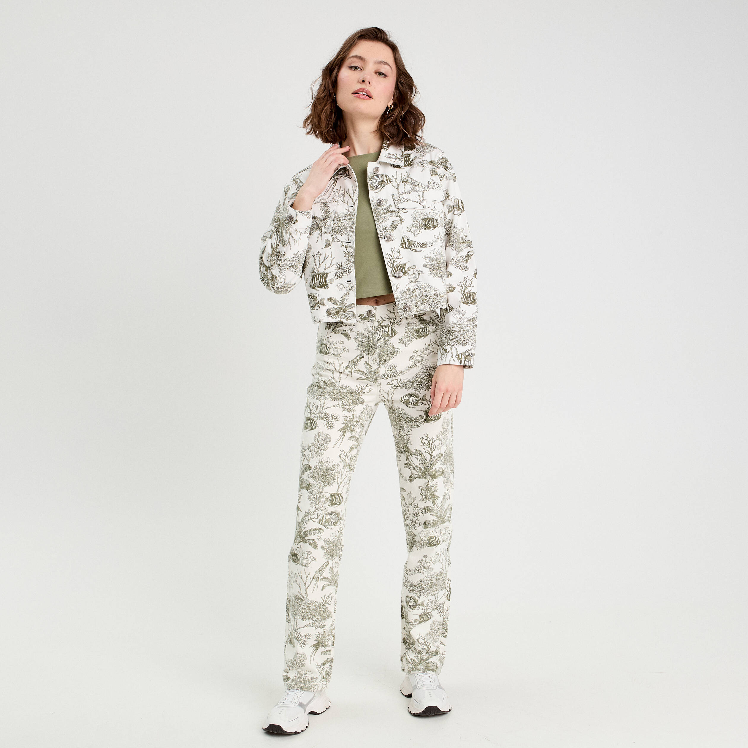 Veste courte boutonnée en jean blanc femme