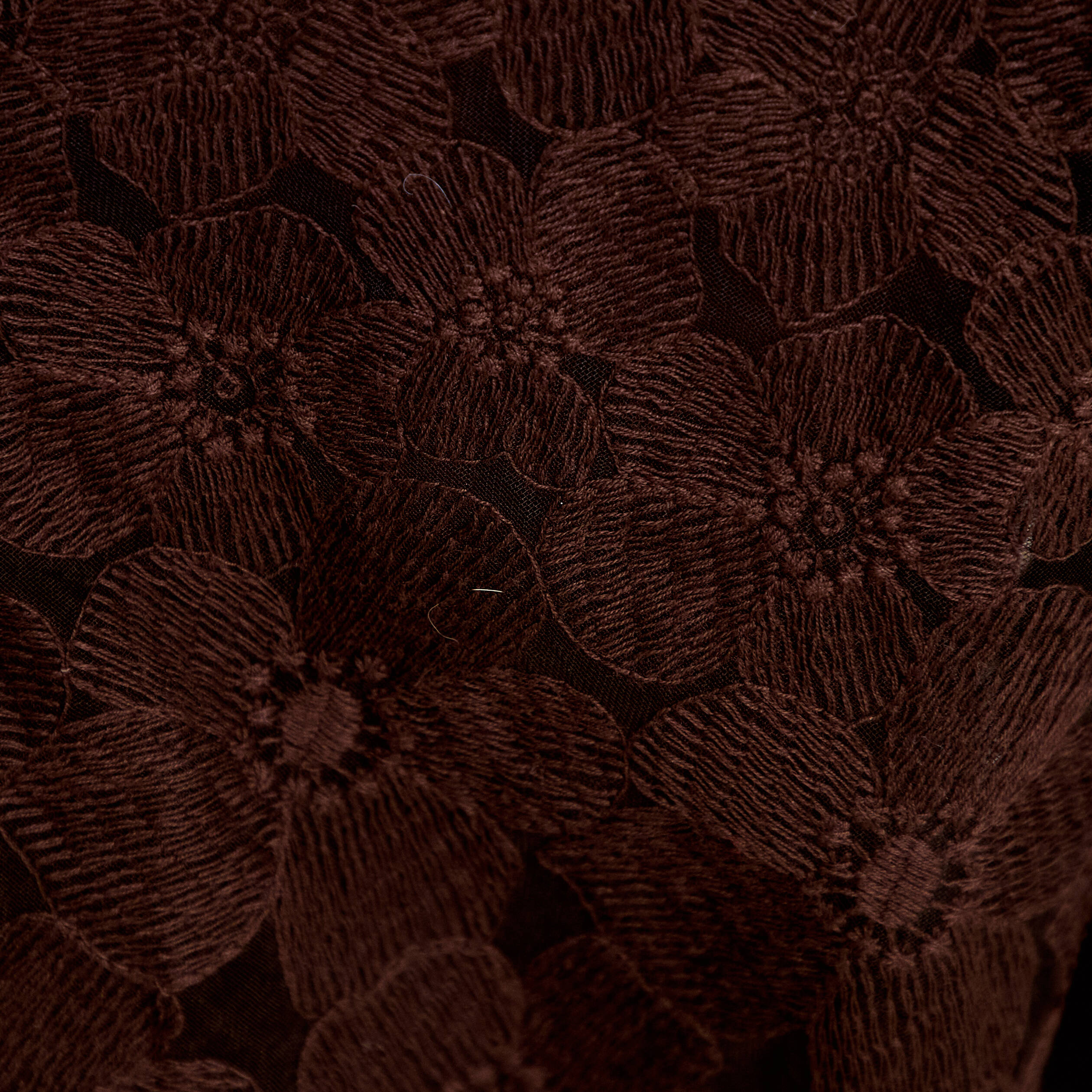 Blouse en dentelle d&eacute;collet&eacute; dos marron fonc&eacute; femme