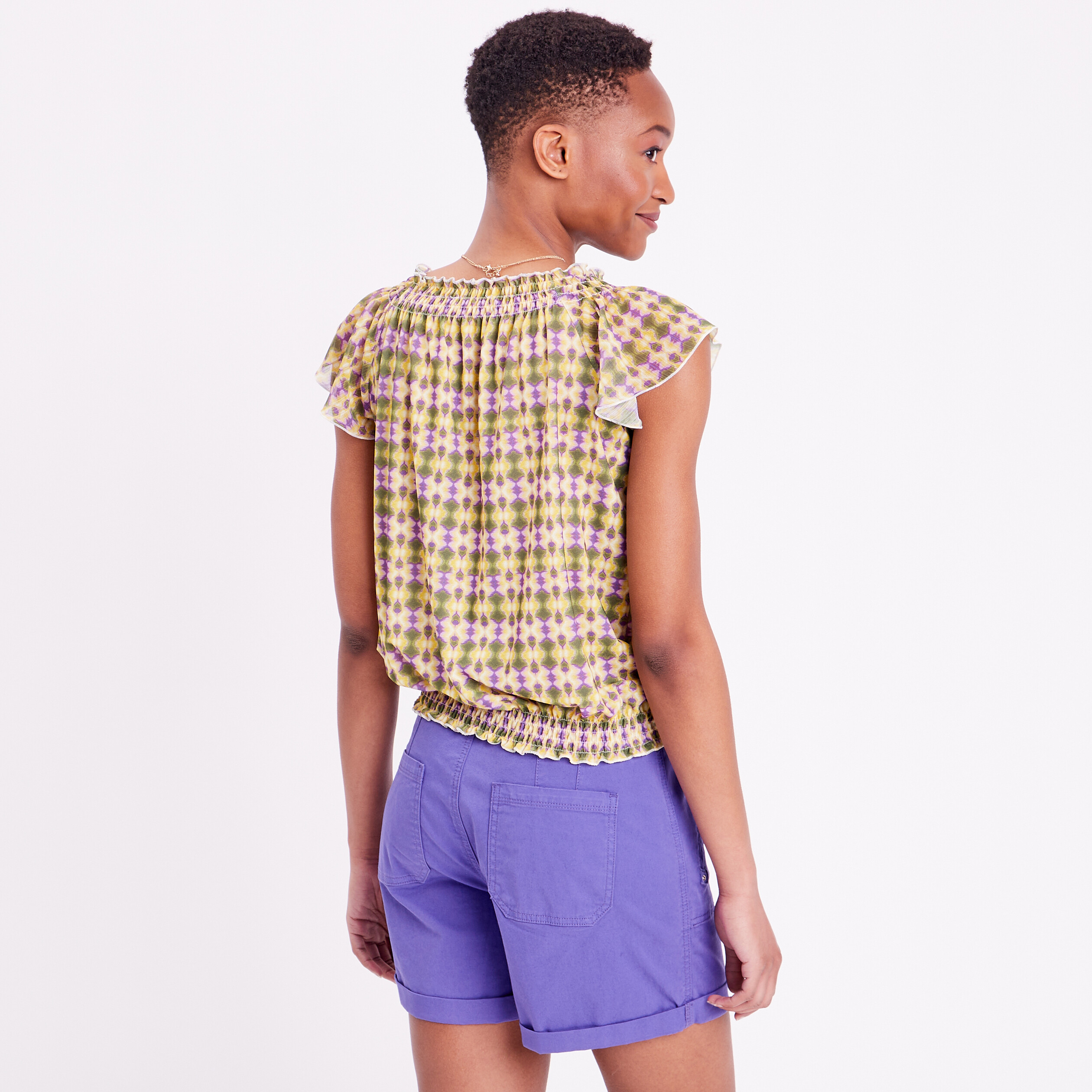 T-shirt manches courtes smock&eacute; vert femme