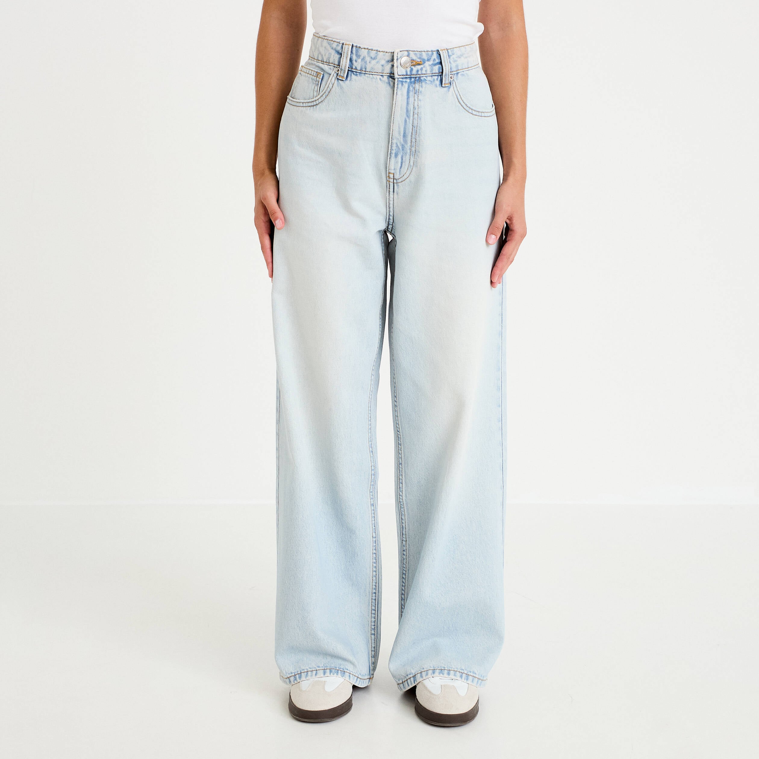 Jean wide leg taille haute Petite denim bleach femme