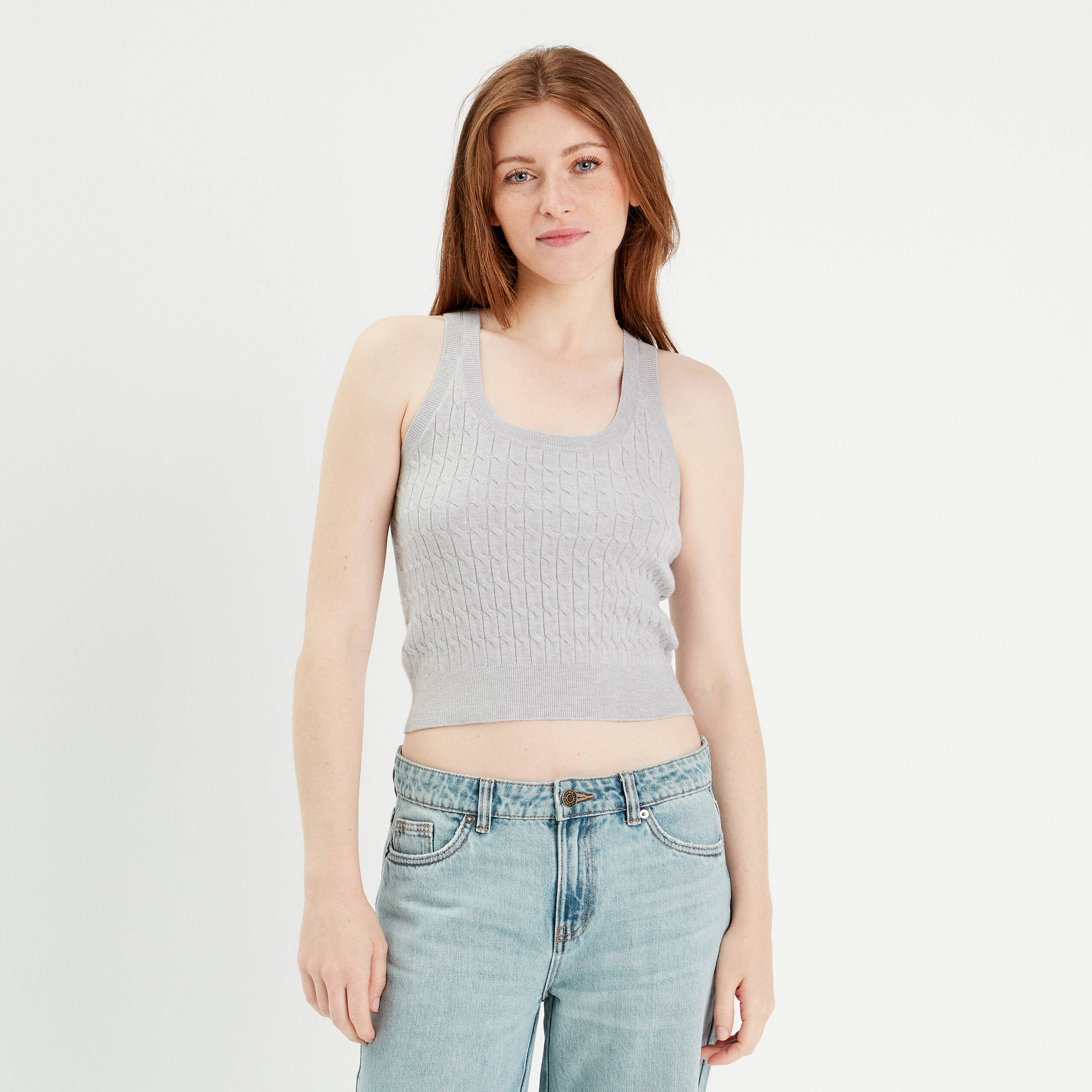 D&eacute;bardeur tricot torsades gris clair femme