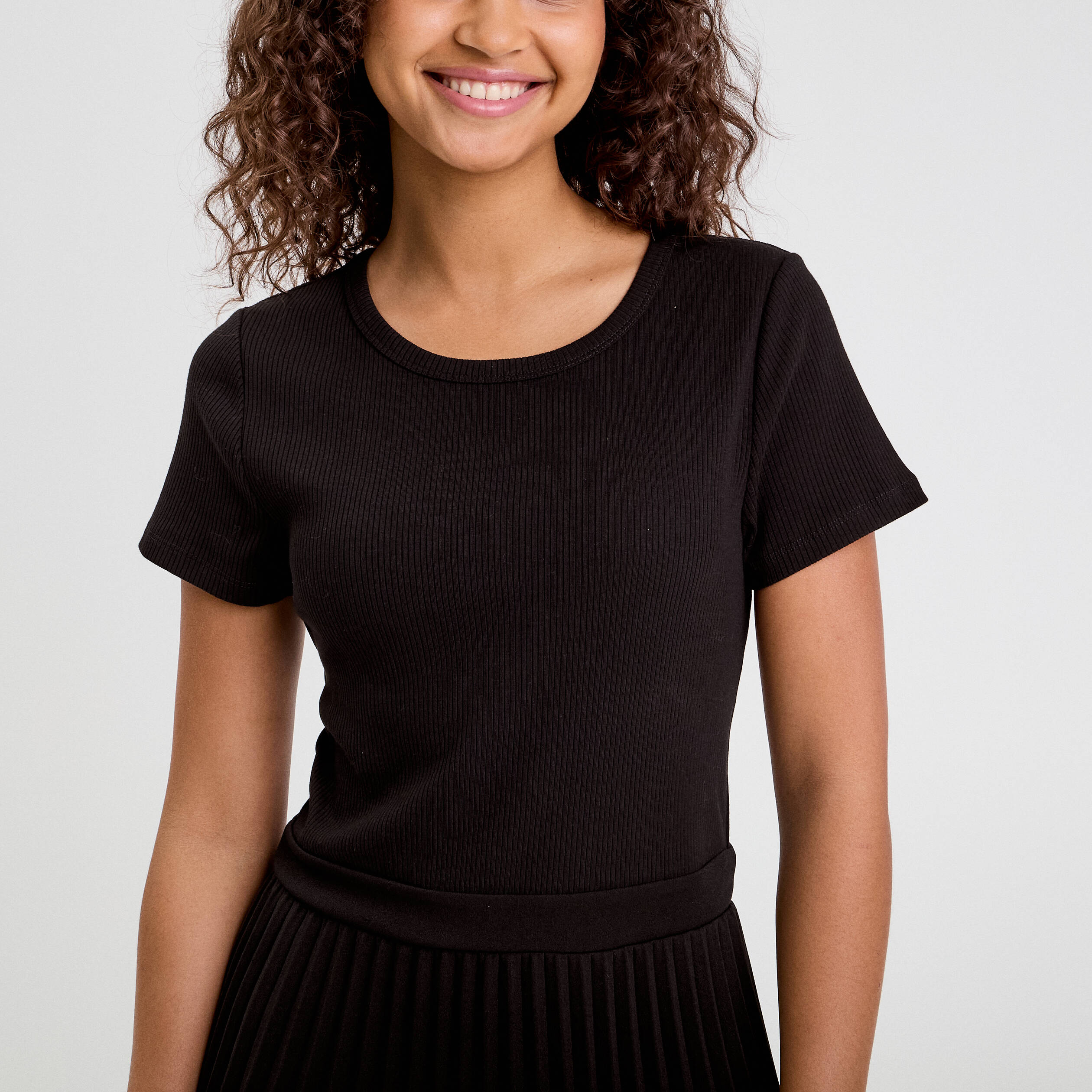Robe droite pliss&eacute;e noir femme