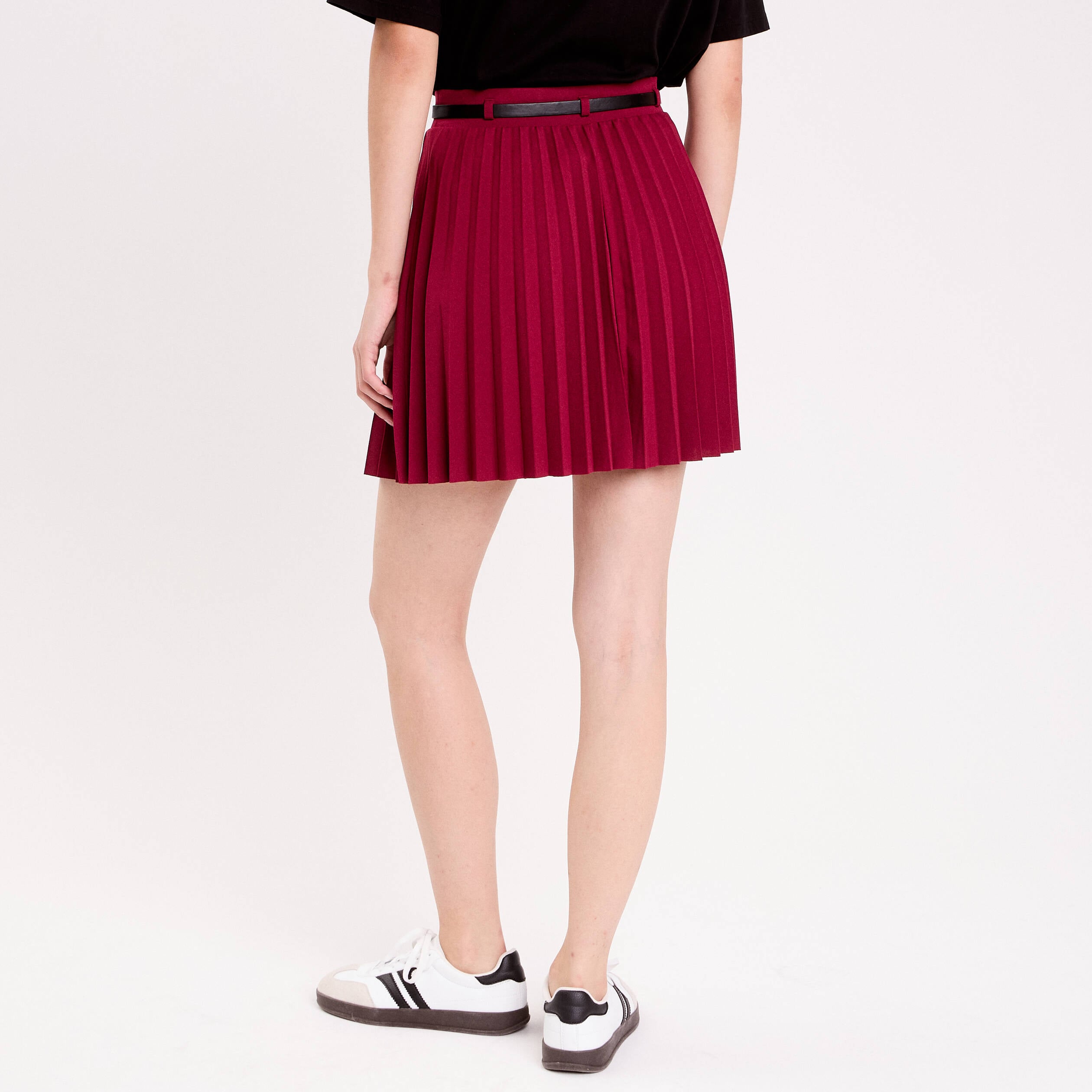 Jupe &eacute;vas&eacute;e pliss&eacute;e ceintur&eacute;e rouge fonc&eacute; femme