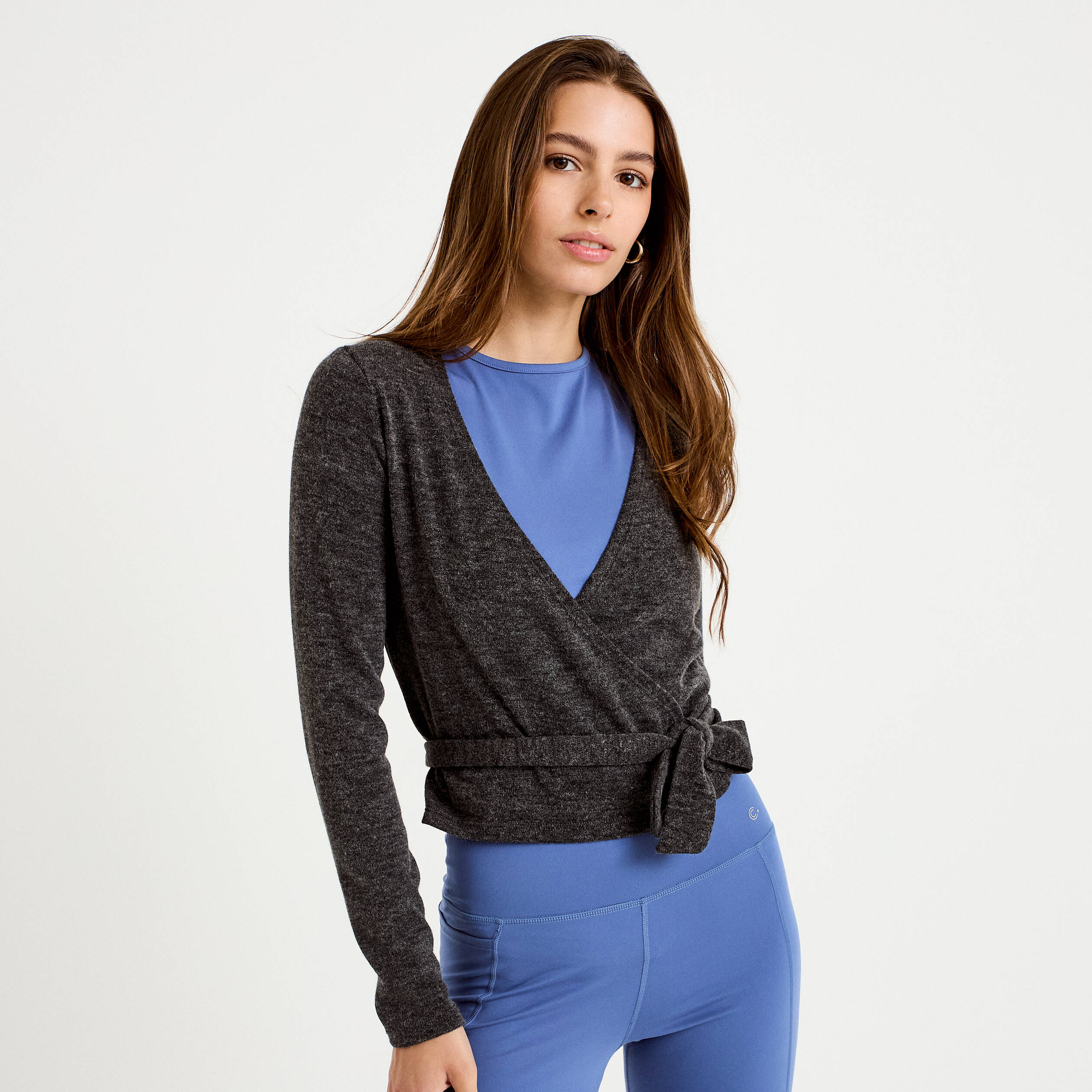 Cache-coeur droit manches longues gris fonc&eacute; femme