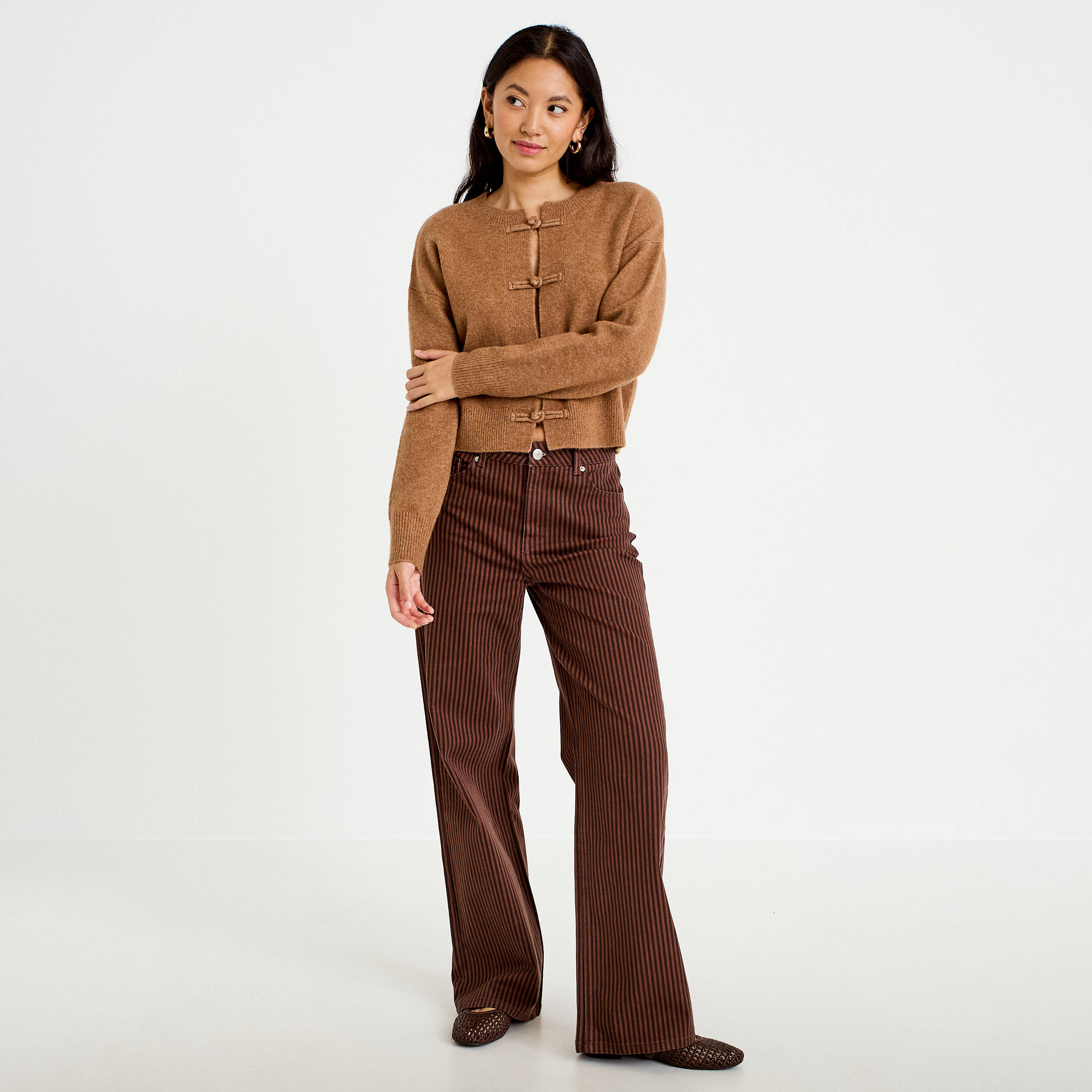 Gilet col rond manches longues avec lien camel femme