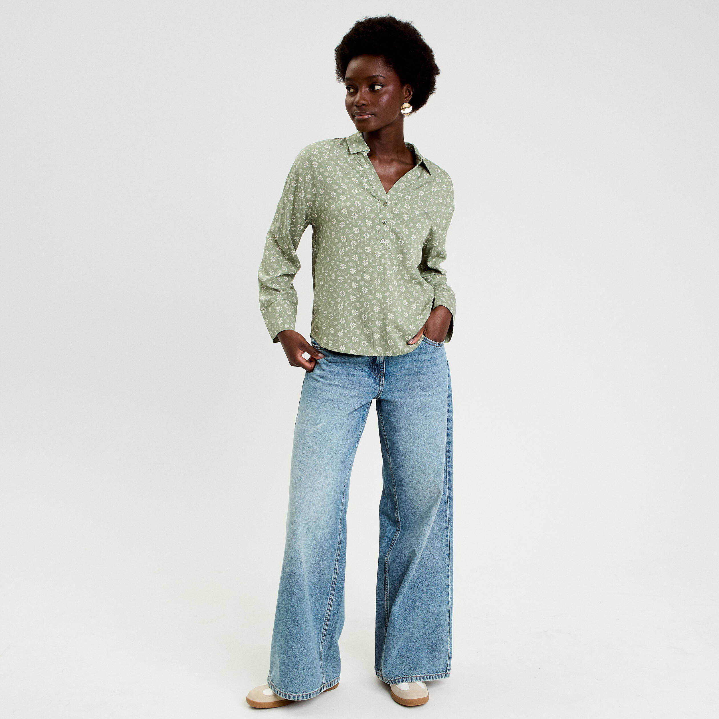 Vareuse droite courte col classique vert femme