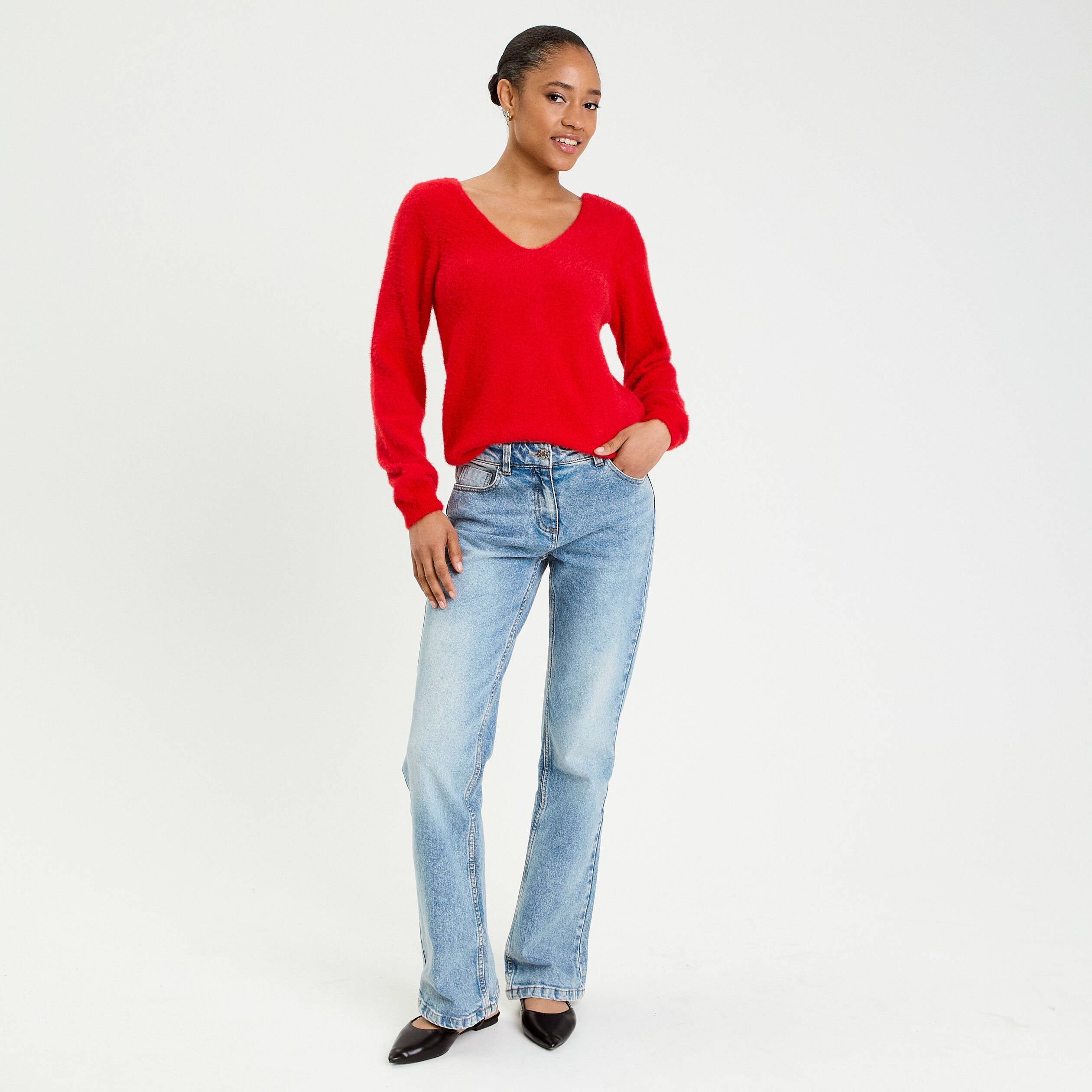 Pull d&eacute;tails coeur rouge femme