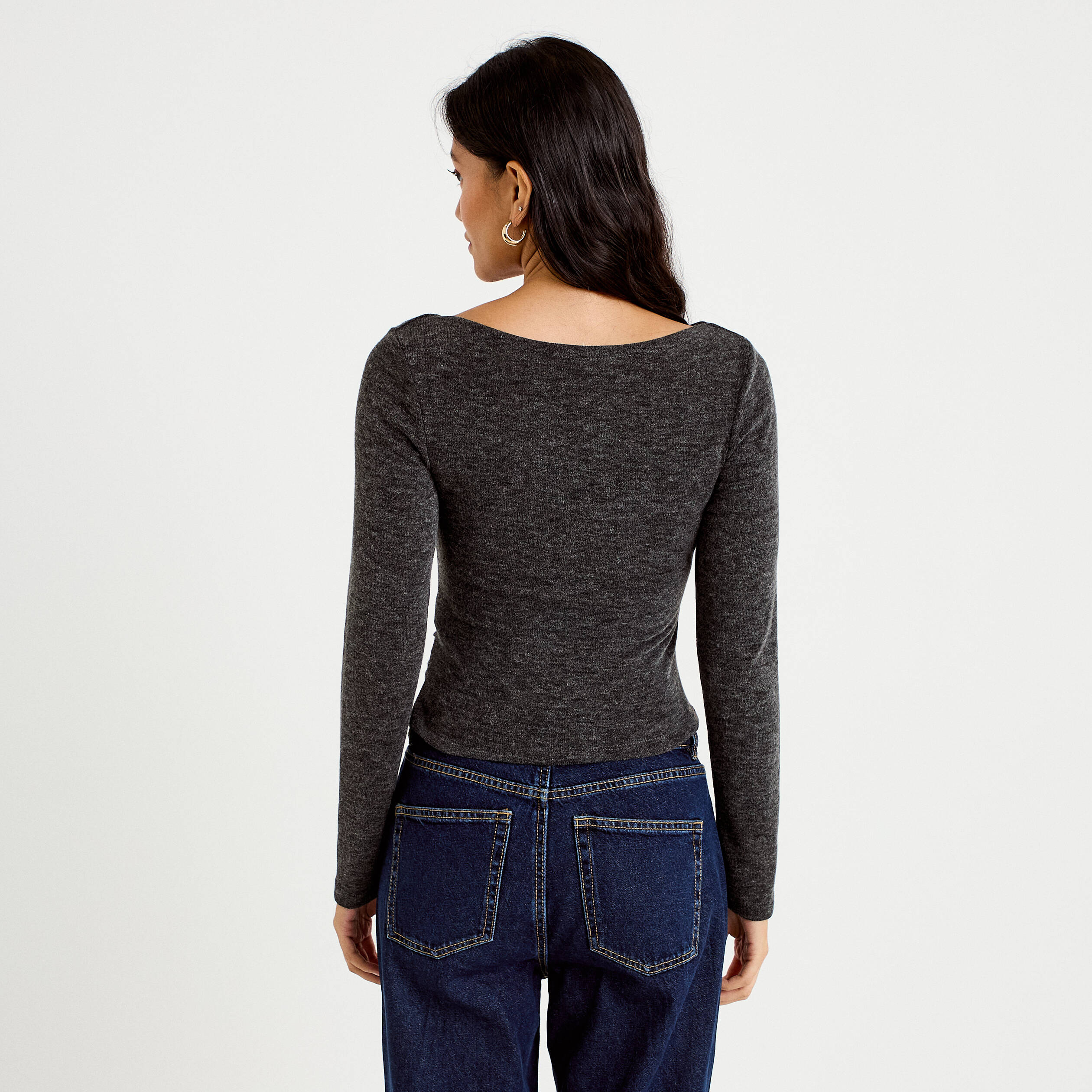 Top cintr&eacute; col bateau manches longues gris fonc&eacute; femme