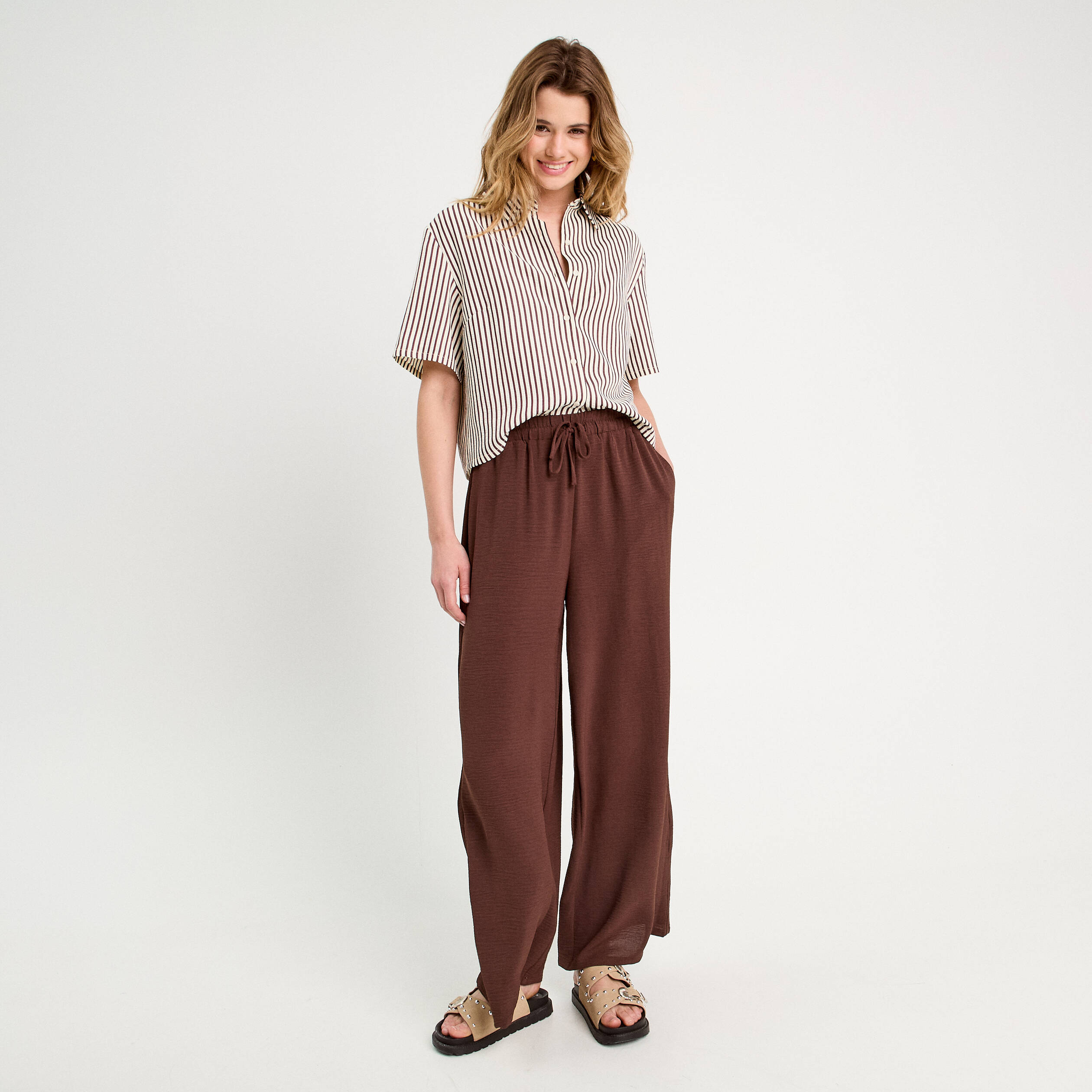 pantalon large marron fonce femme Pantalon large marron foncé femme