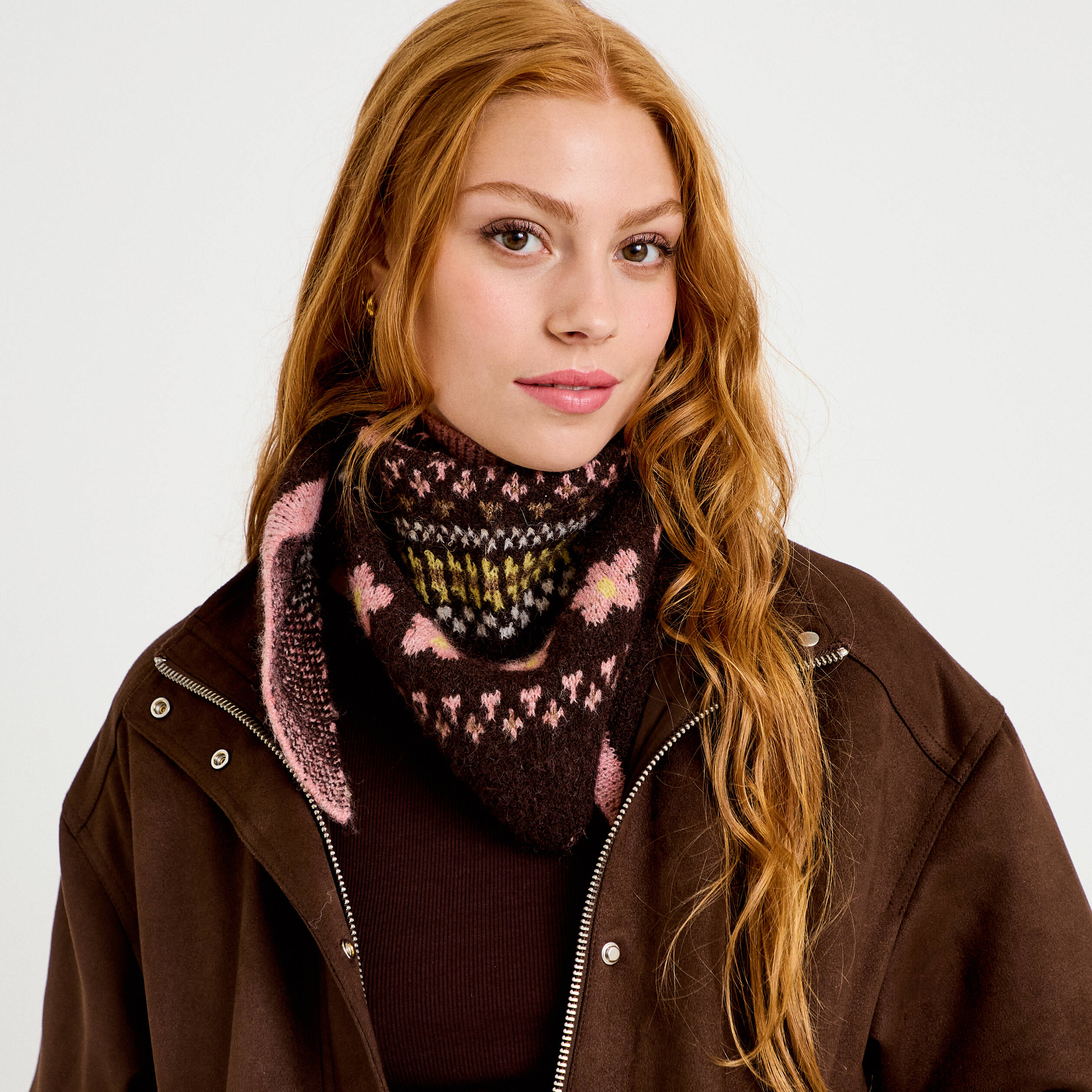 Foulard marron fonc&eacute; femme