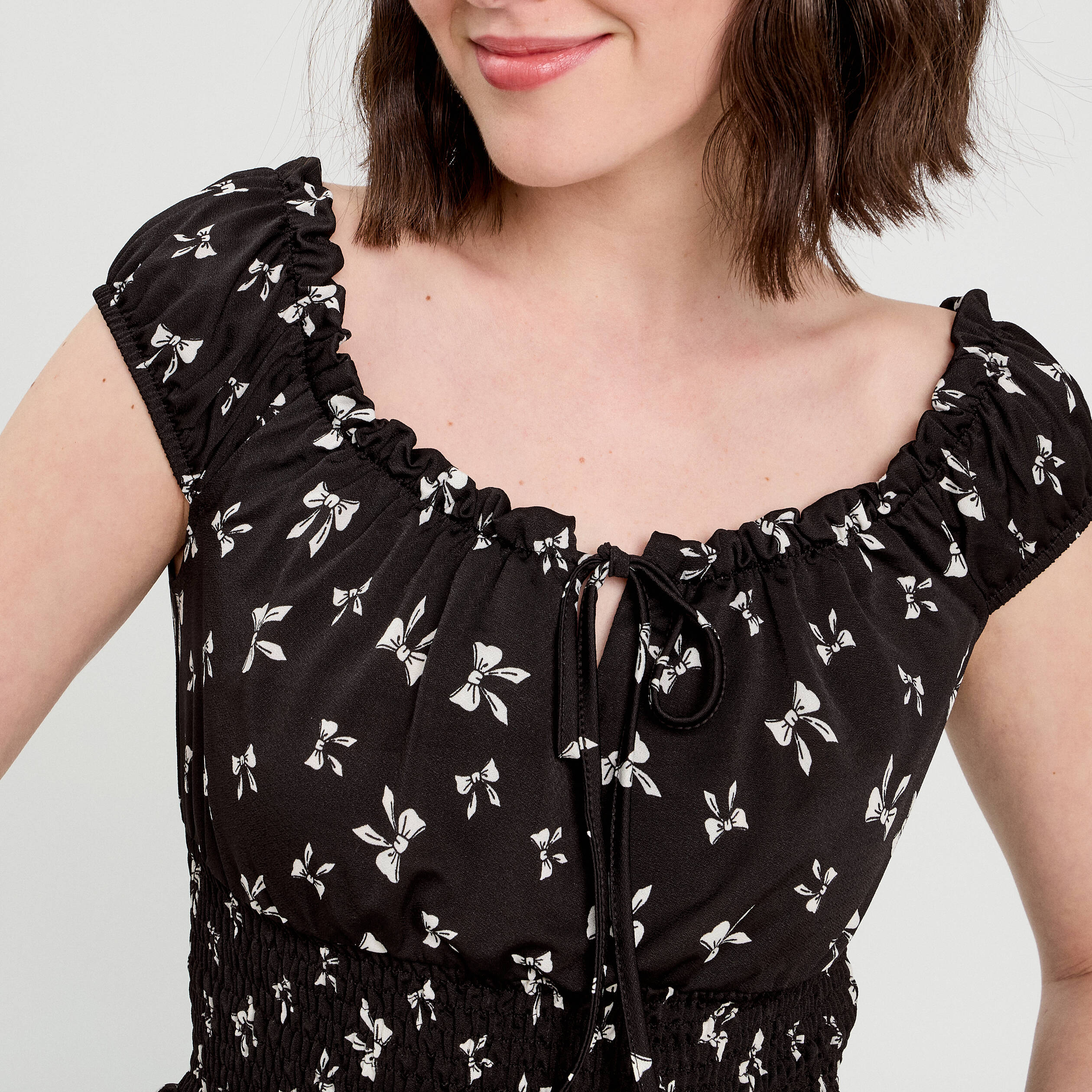 Blouse manches courtes noir femme
