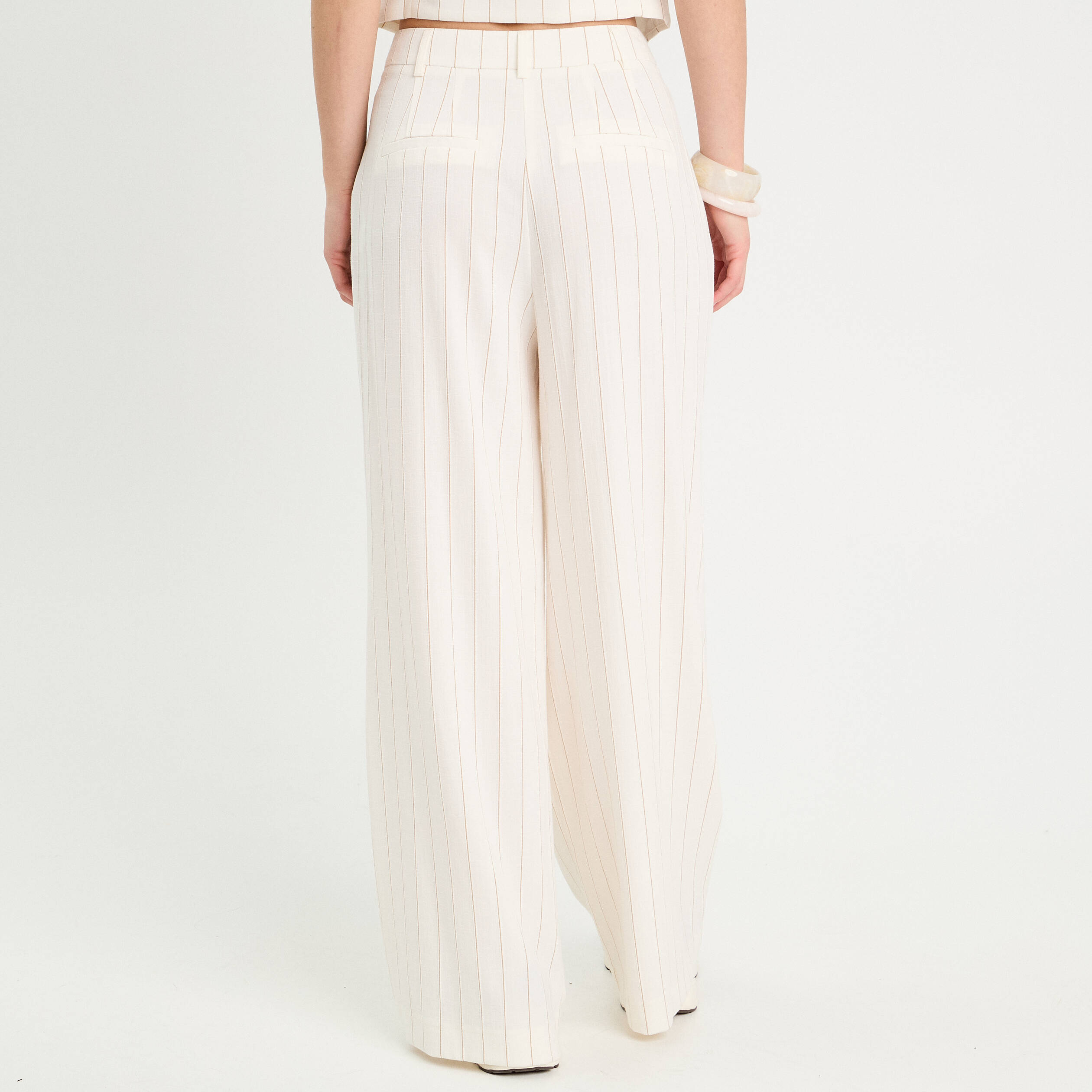 pantalon large avec plis blanc femme Pantalon large avec plis blanc femme