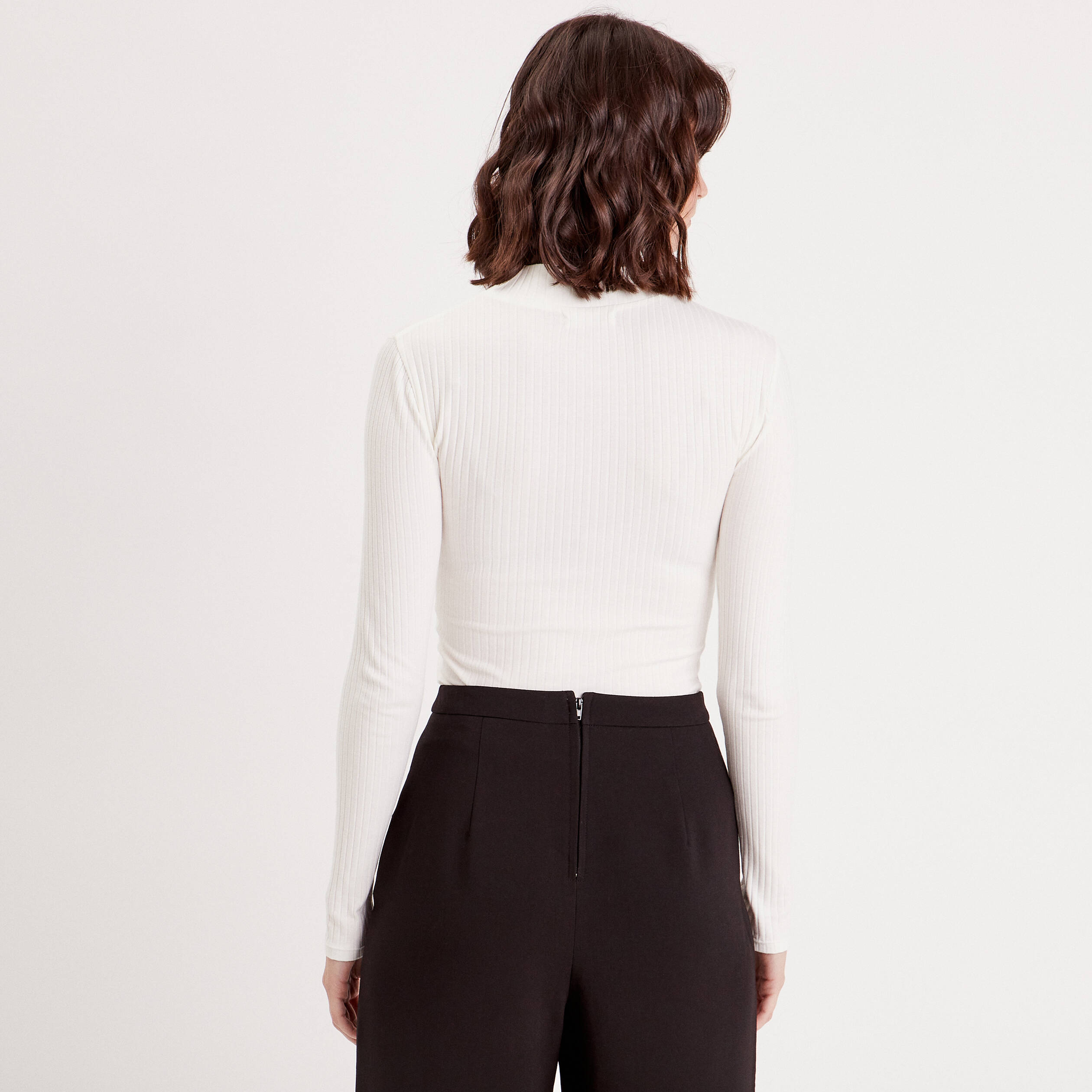 T-shirt côtelé col montant ecru femme