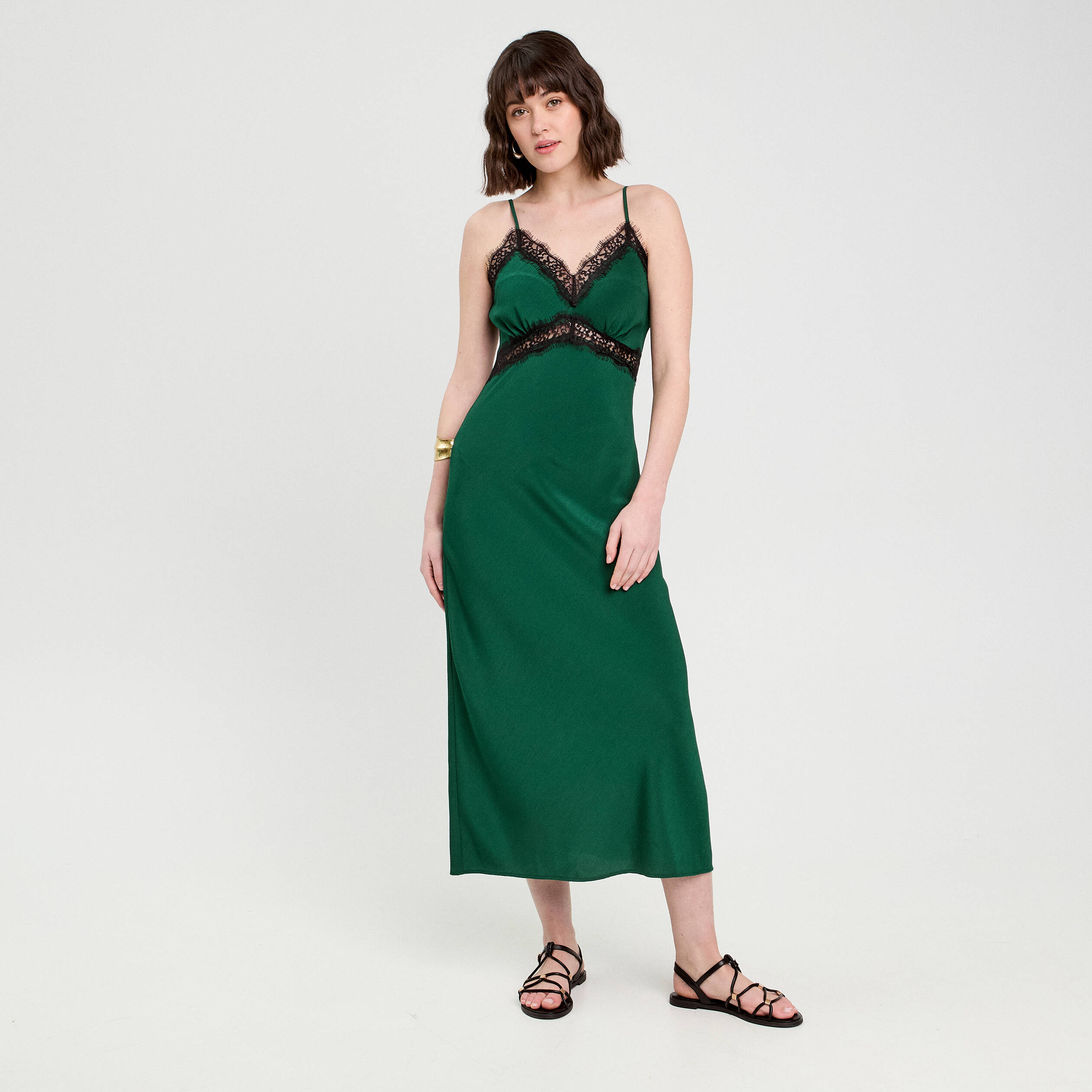 robe longue ajustee dentelle vert fonce femme Robe longue ajustée dentelle vert foncé femme