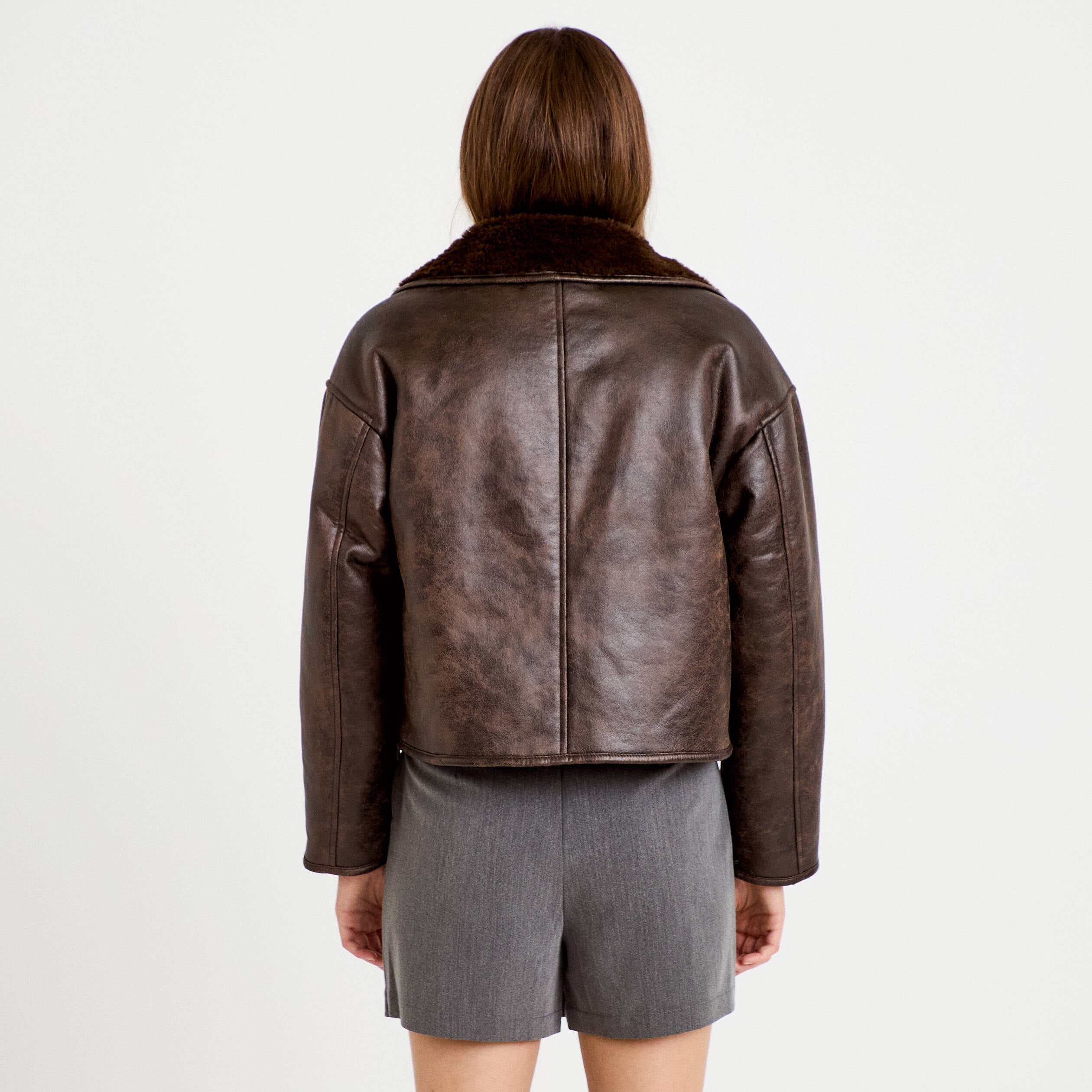 Caban cropped droit col tailleur marron fonc&eacute; femme