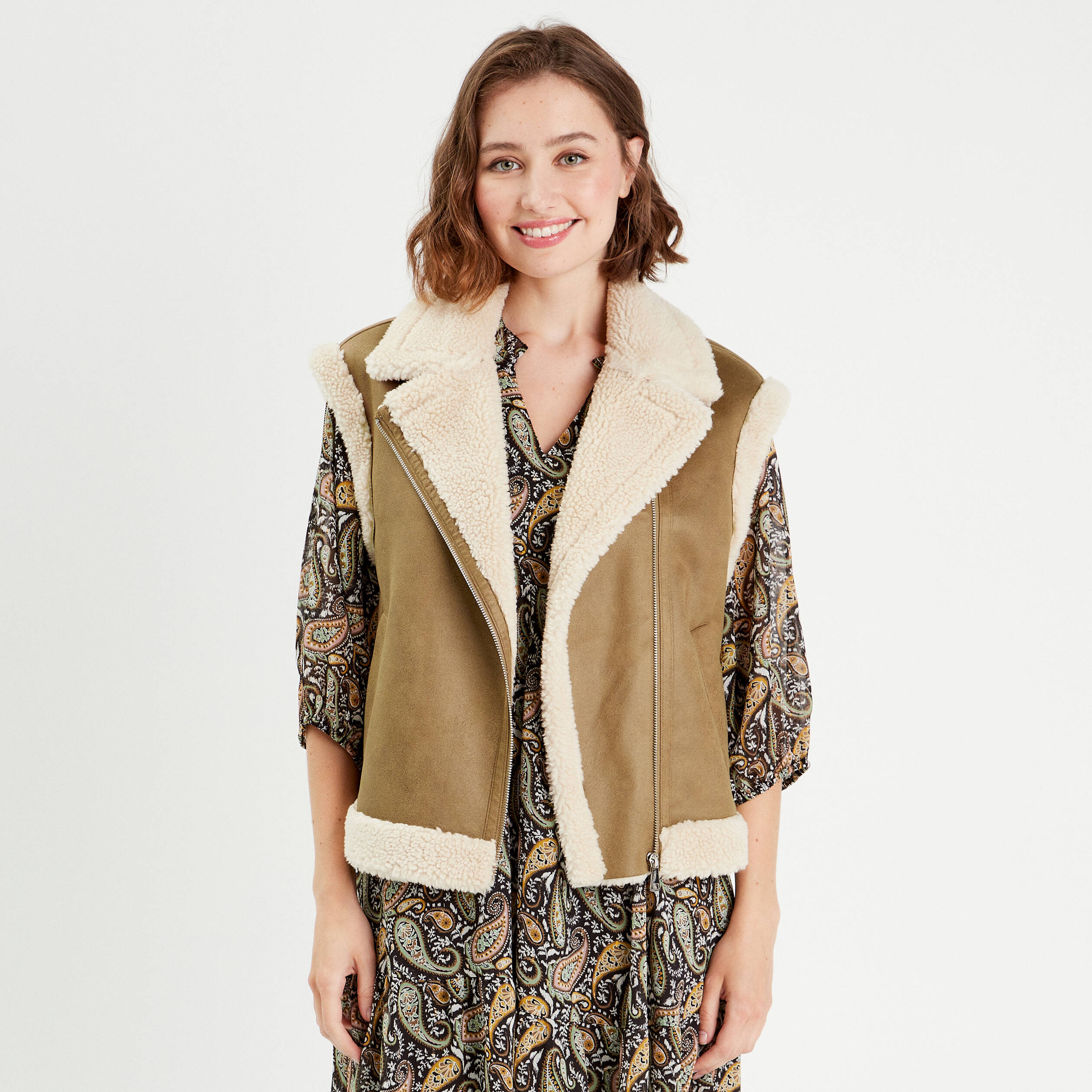 blouson sans manches zippe taupe femme Blouson sans manches zippé taupe femme