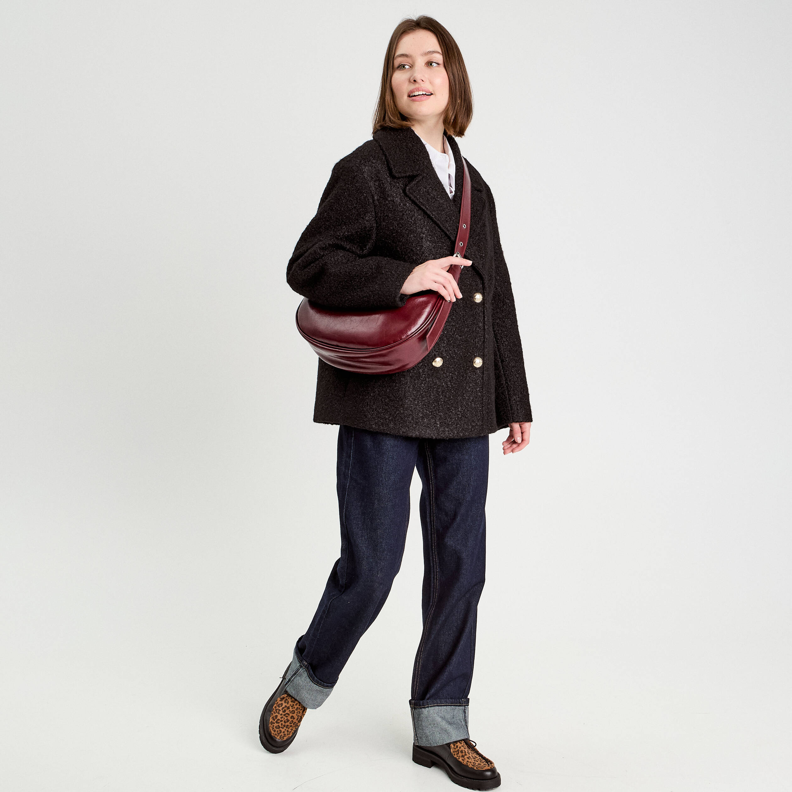Manteau bouclette boutonn&eacute; noir femme