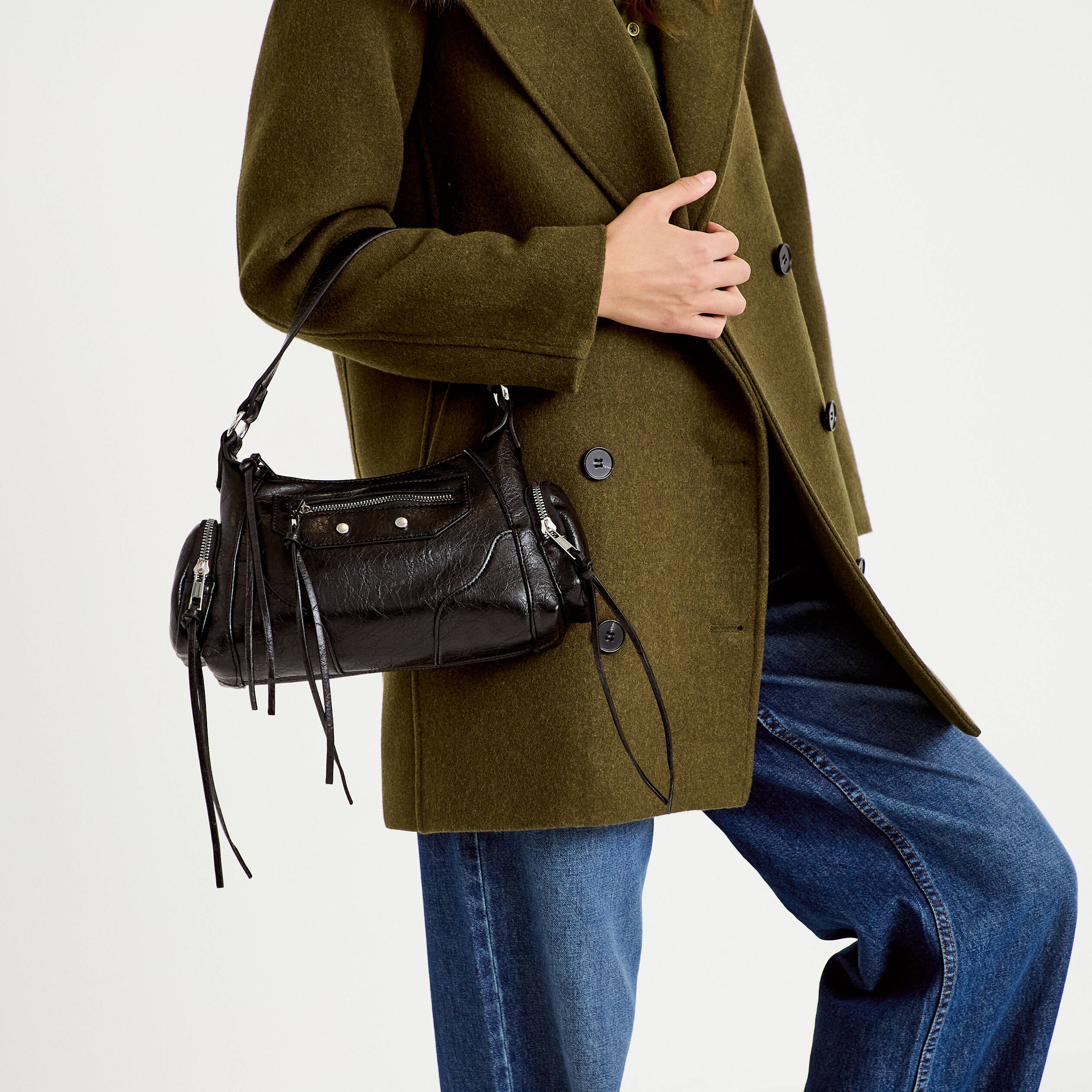 Sac port&eacute; &eacute;paule noir femme