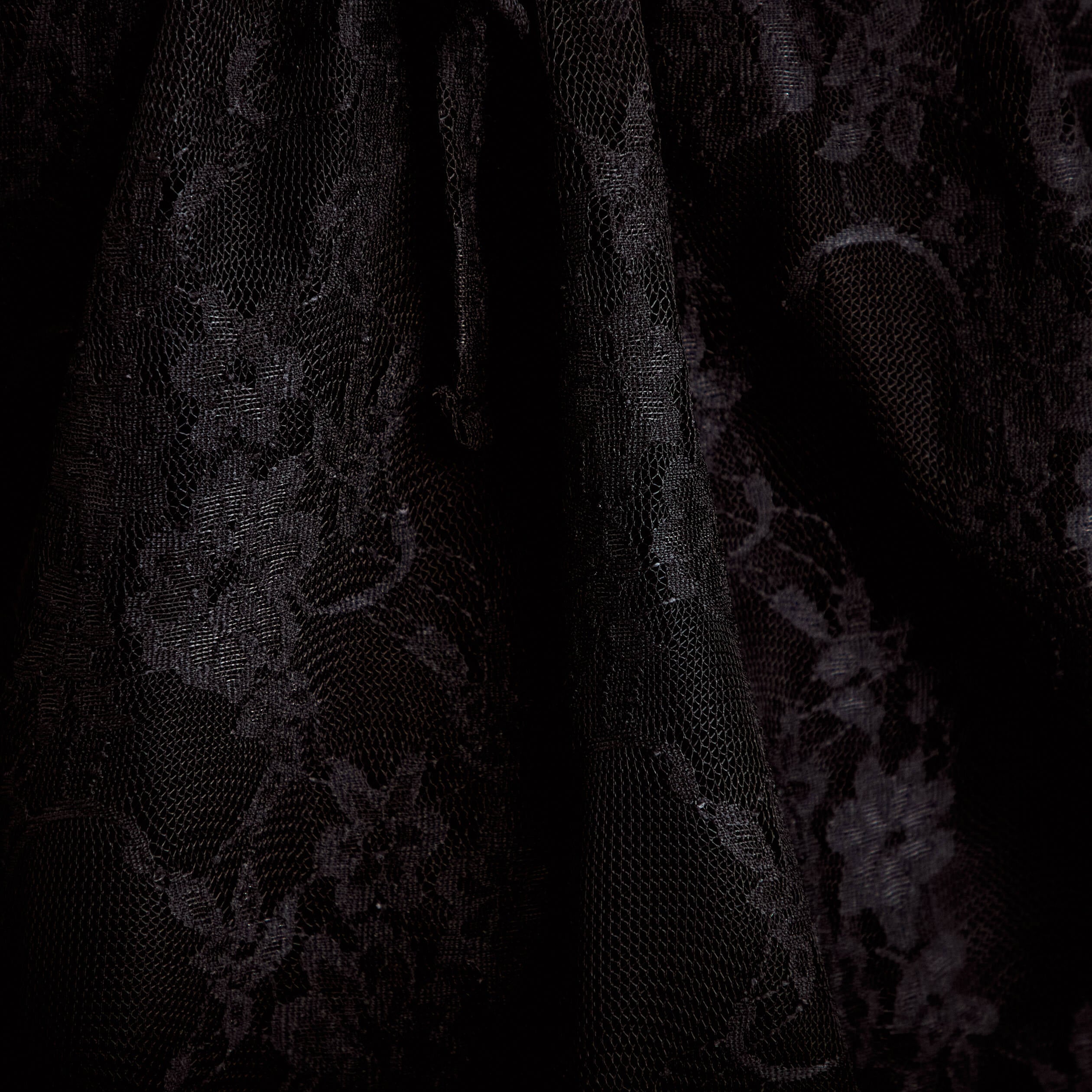 Blouse col rond manches longues dentelle noir femme