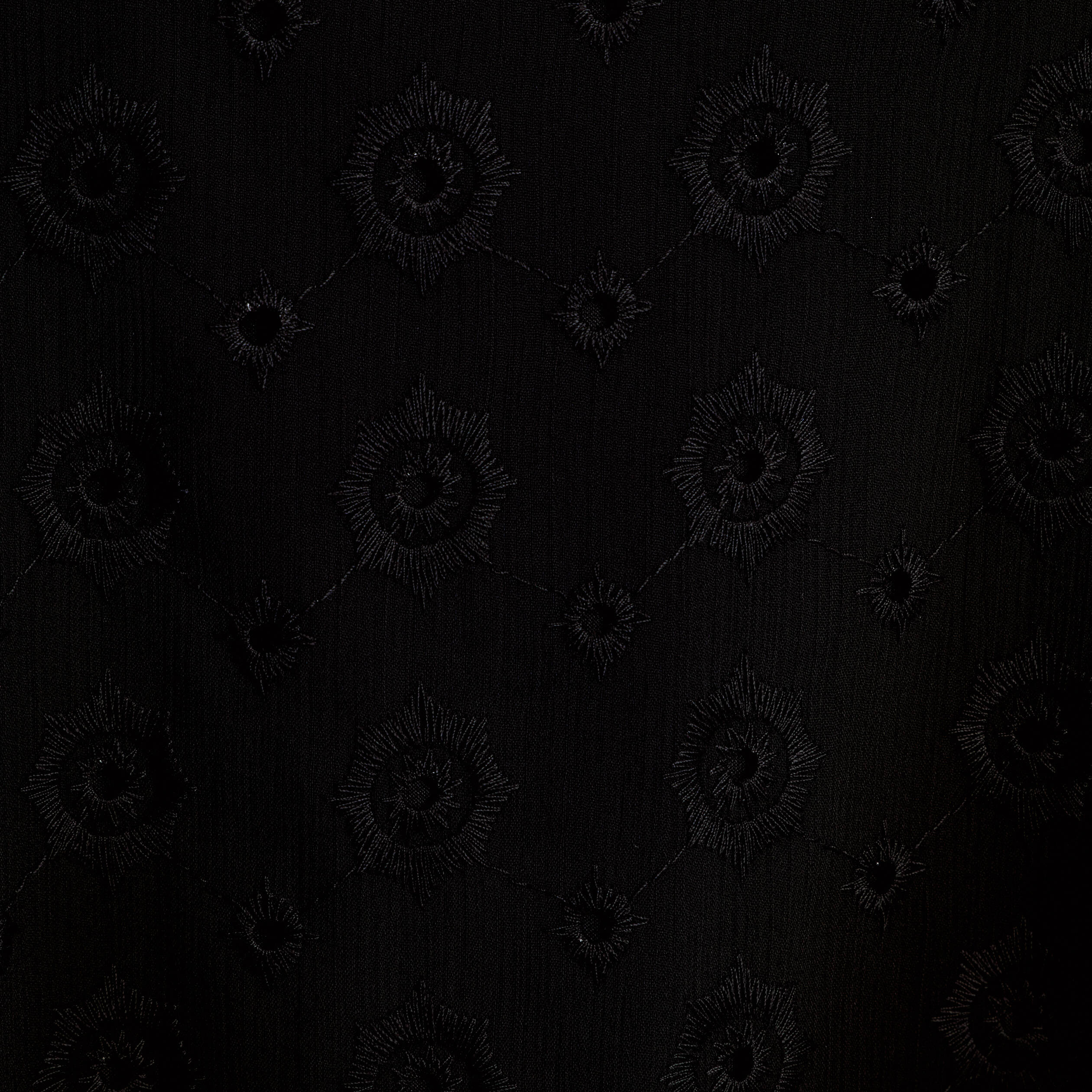 Robe &eacute;vas&eacute;e en voile brod&eacute; noir femme