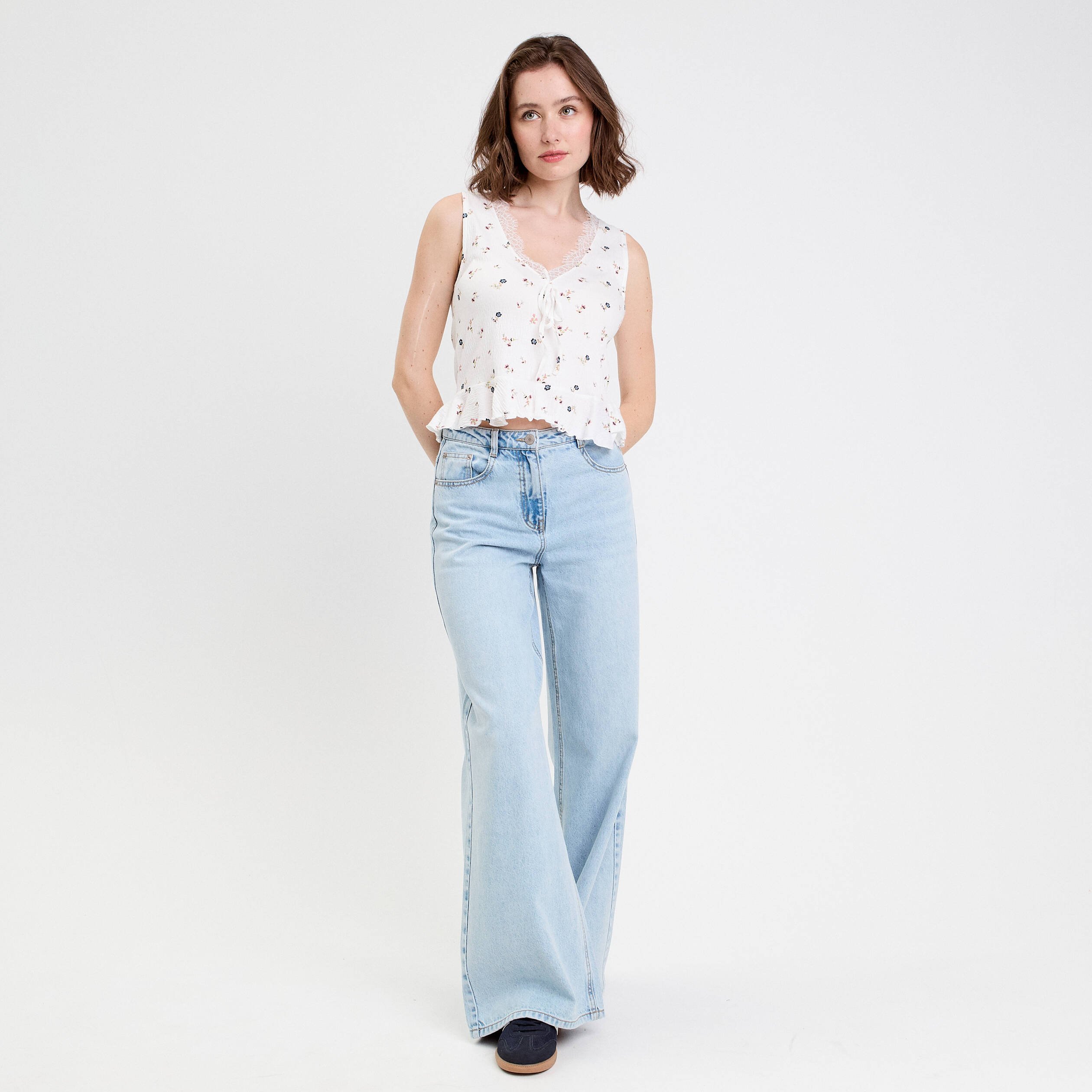 debardeur col v sans manches blanc femme Débardeur col V sans manches blanc femme