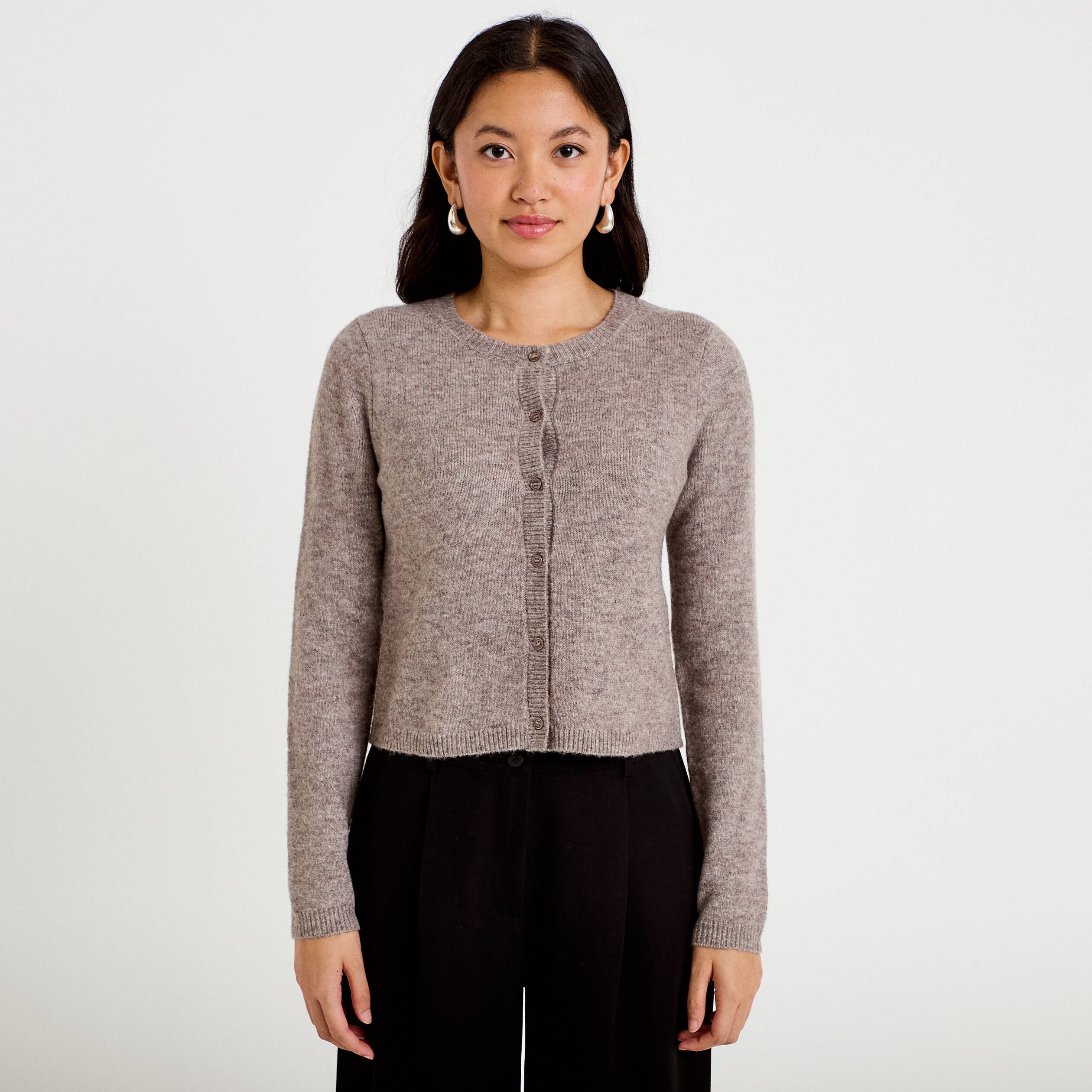 Gilet boutonn&eacute; manches longues taupe femme