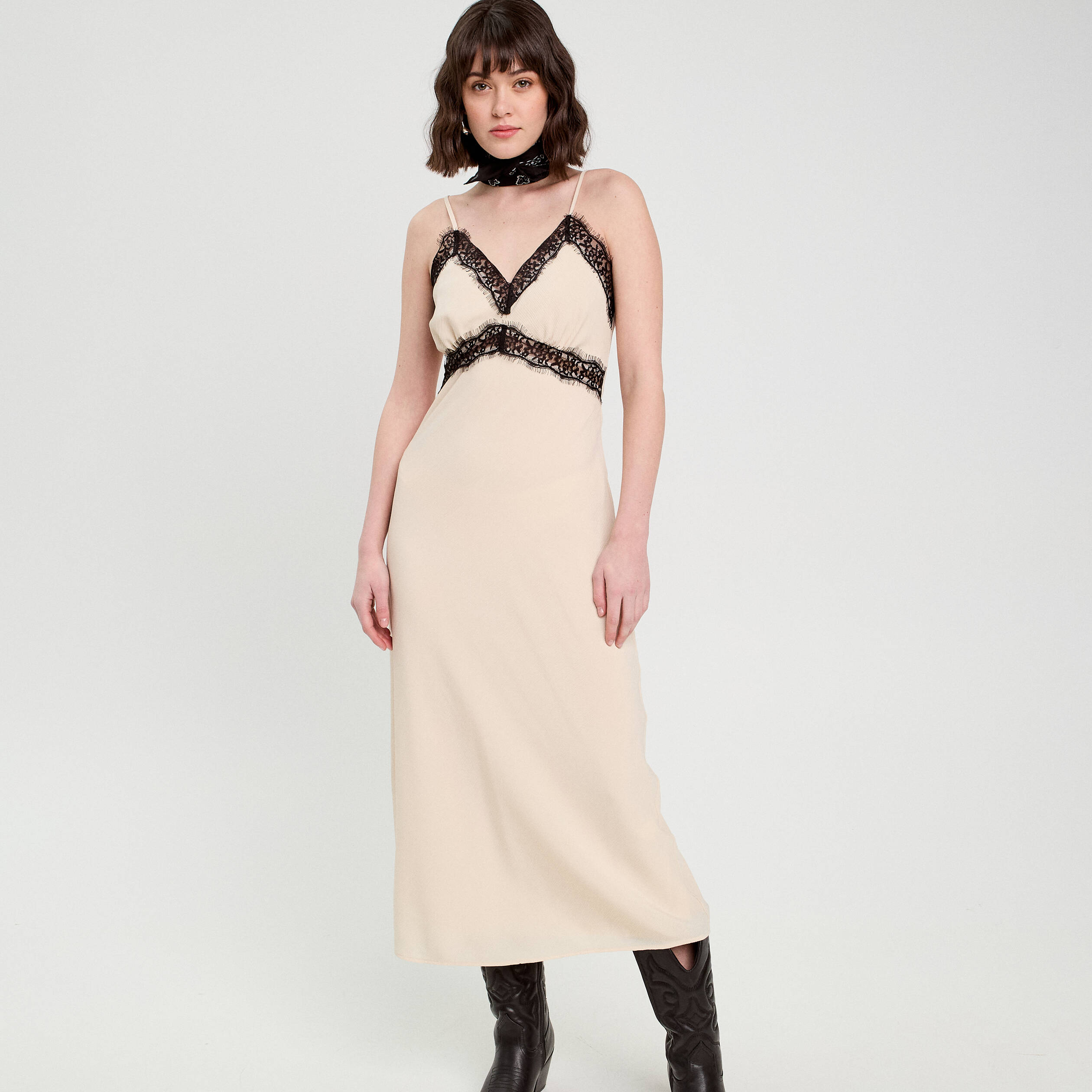 robe longue ajustee dentelle sable femme Robe longue ajustée dentelle sable femme