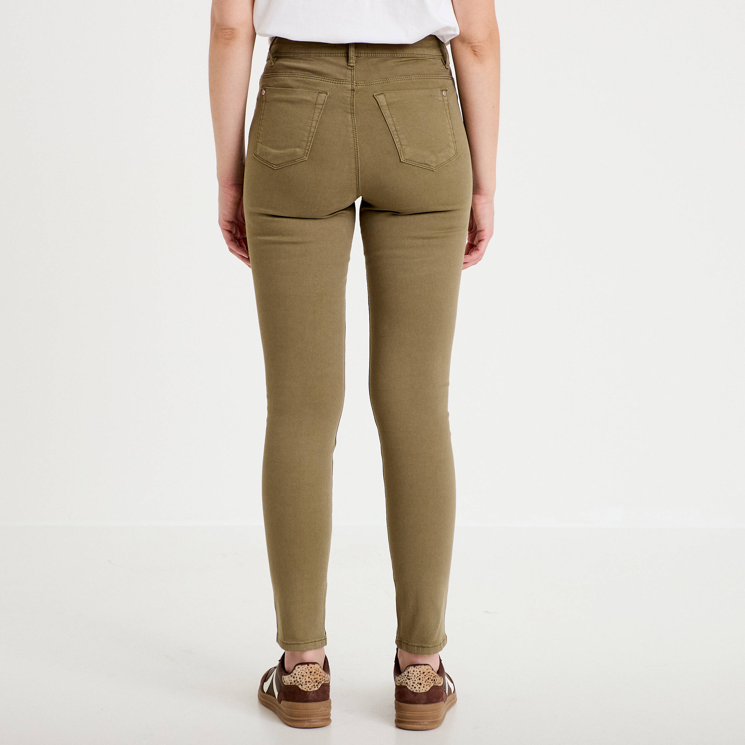 Jeans slim 5 poches vert kaki femme