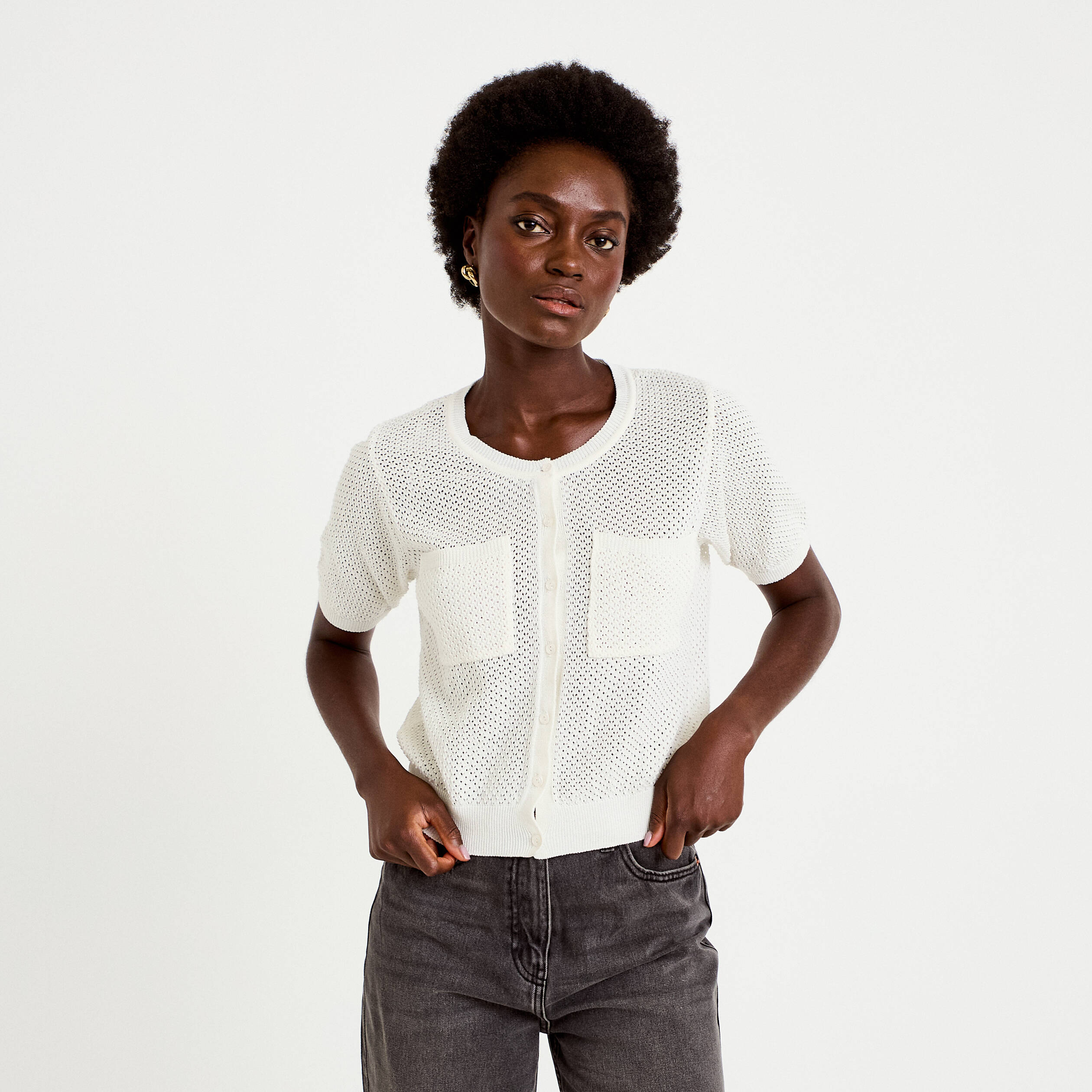 Gilet ajour&eacute; col rond manches courtes ecru femme