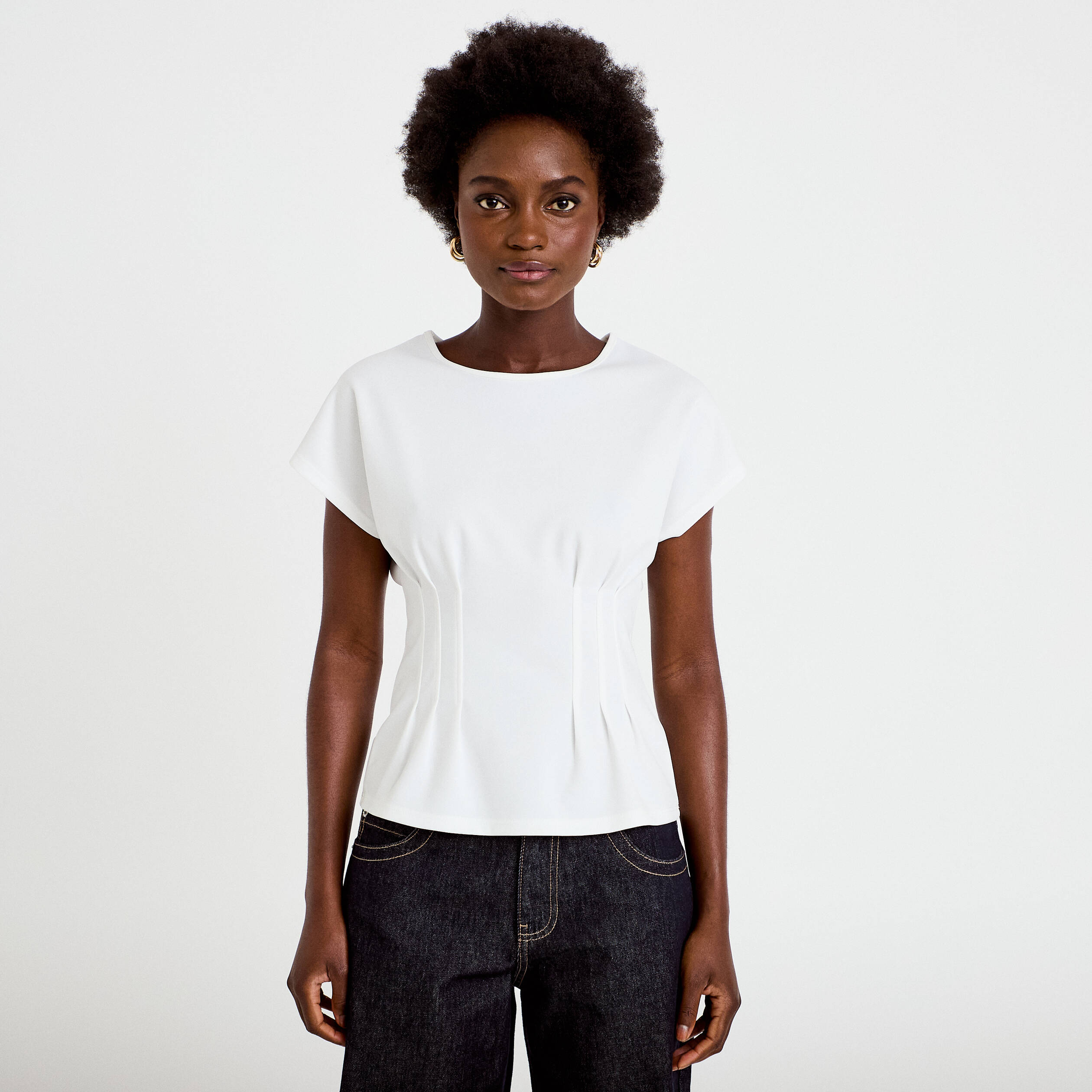Top ajust&eacute; col rond manches courtes ecru femme