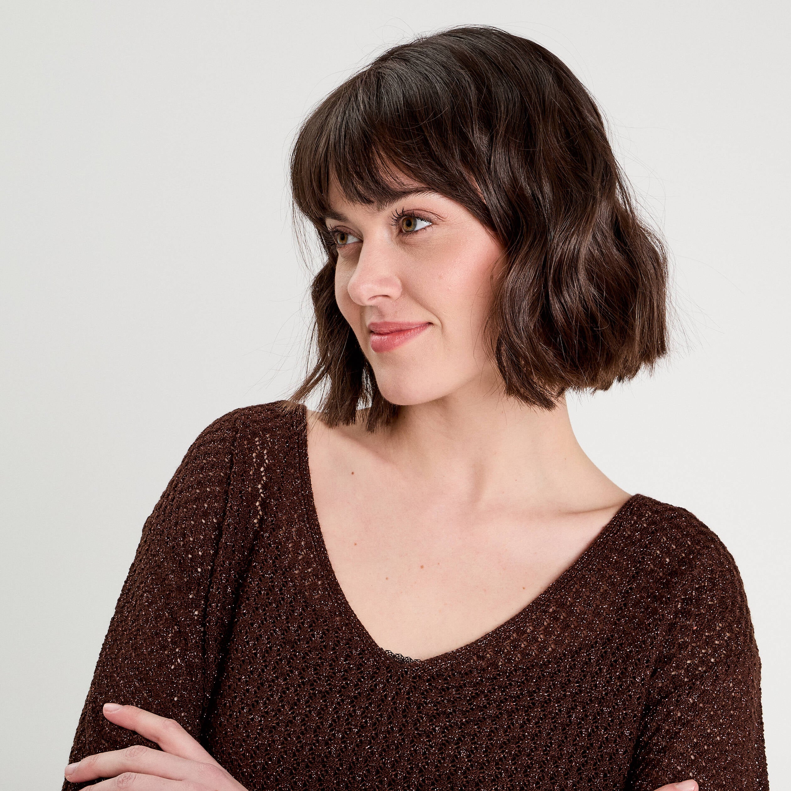 Pull ajour&eacute; manches longues marron fonc&eacute; femme