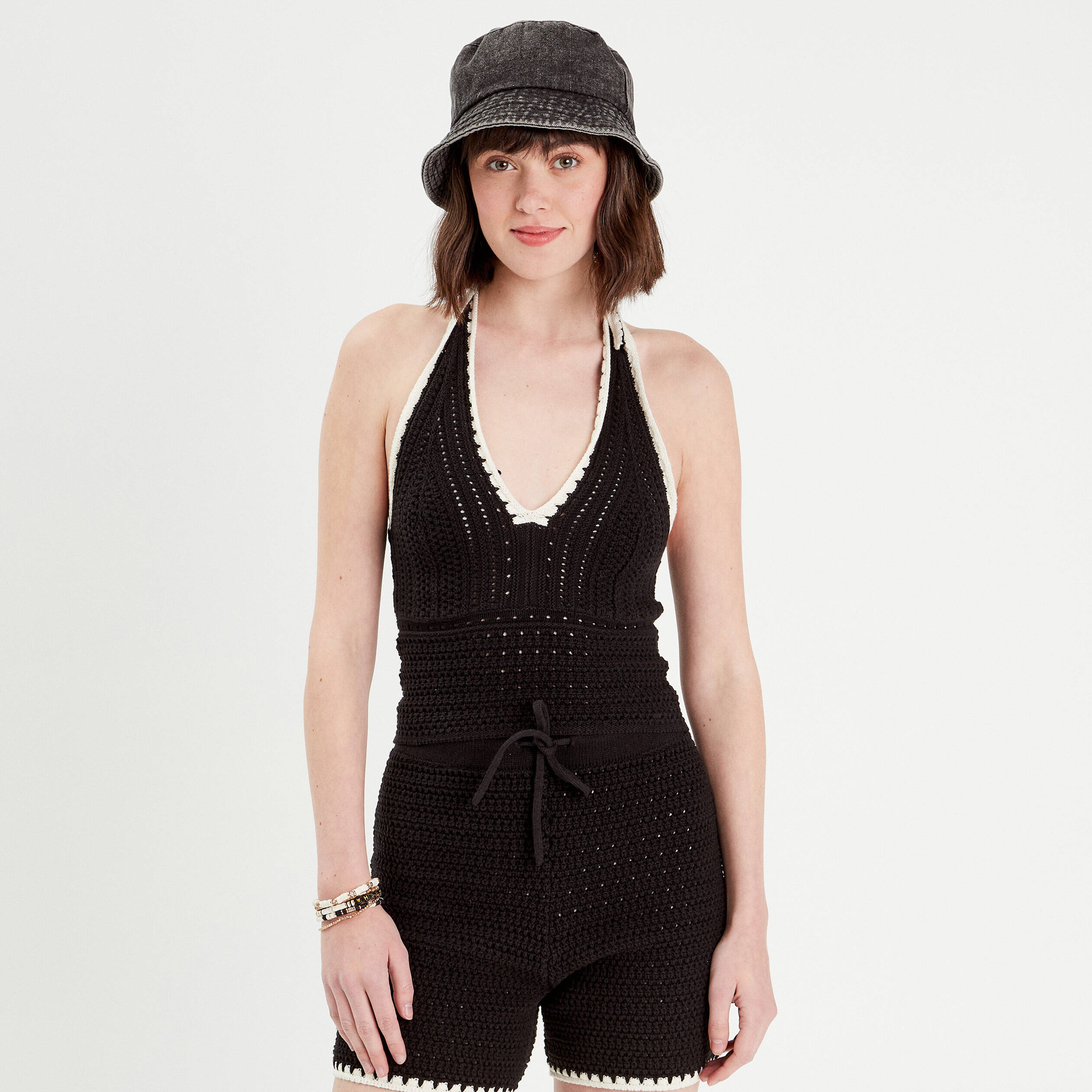 debardeur cropped crochet noir femme Débardeur cropped crochet noir femme