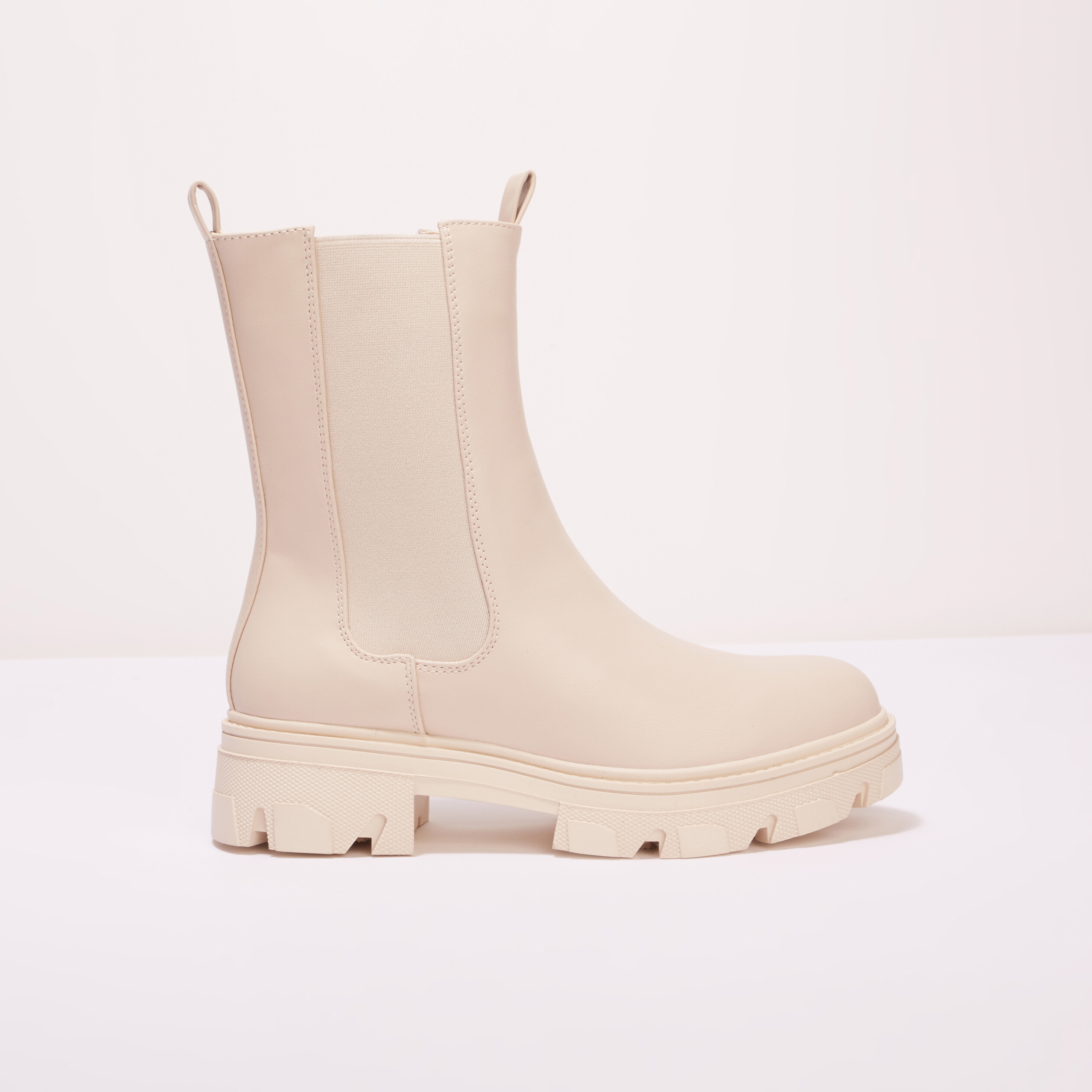 bottines chelsea crantees ivoire femme Bottines chelsea crantées ivoire femme