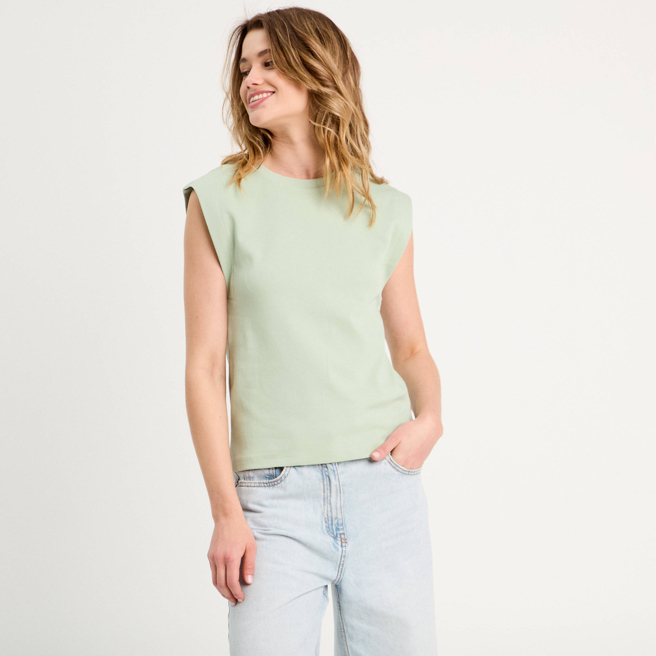 T-shirt col rond sans manches vert pastel femme
