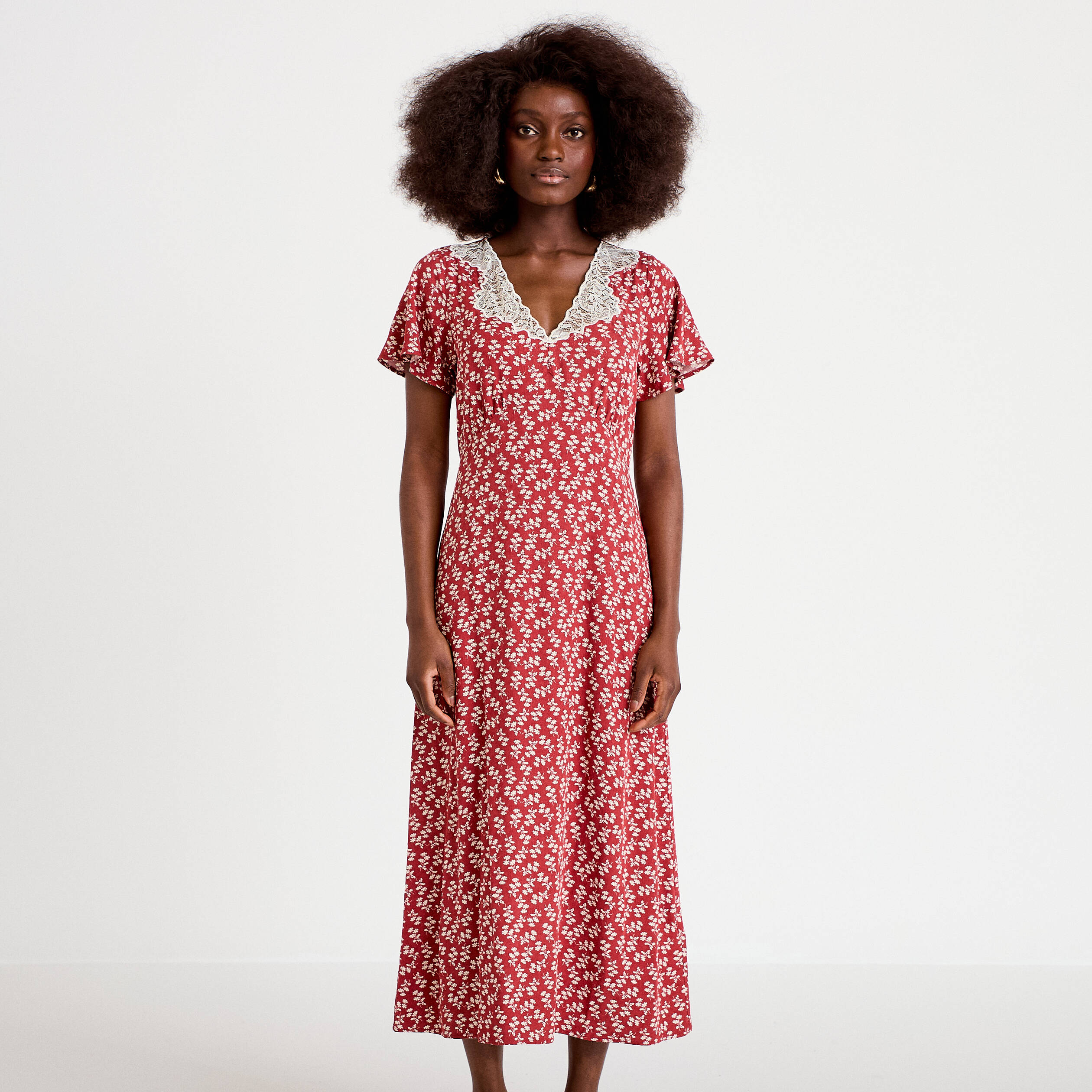 Robe longue &eacute;vas&eacute;e col v dentelle terracotta femme