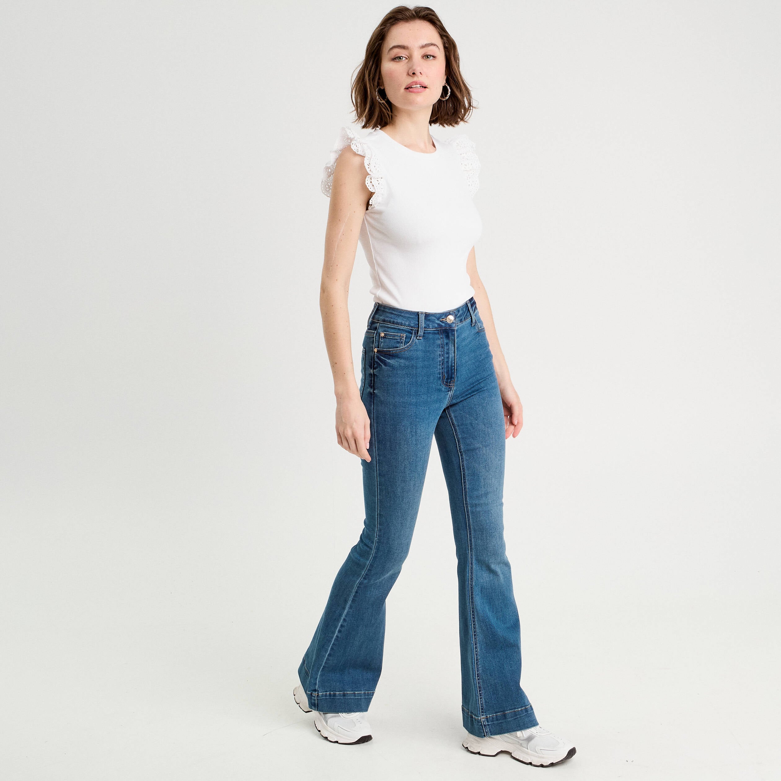 D&eacute;bardeur volants brod&eacute;s blanc femme