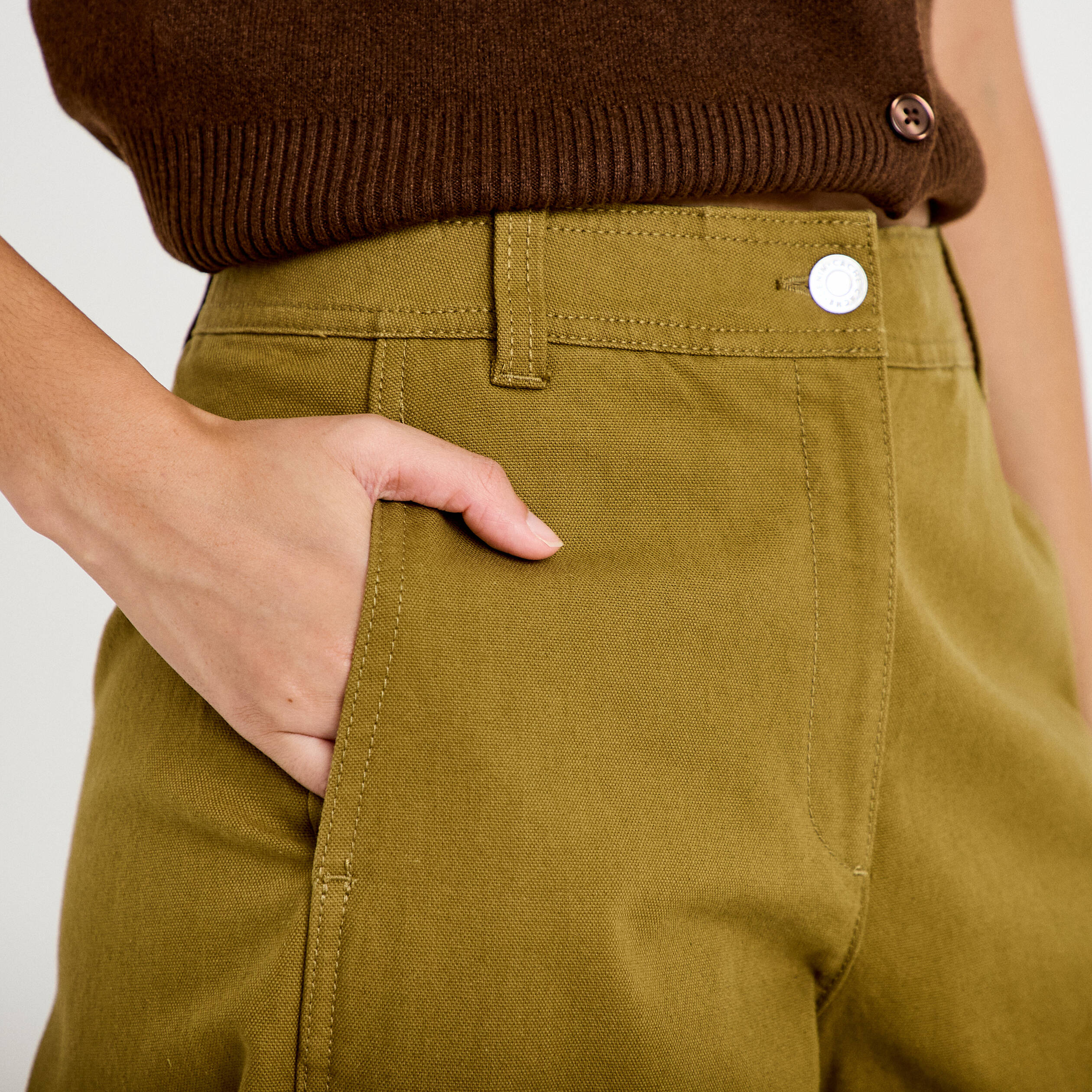 Pantalon chino coupe barrel vert kaki femme