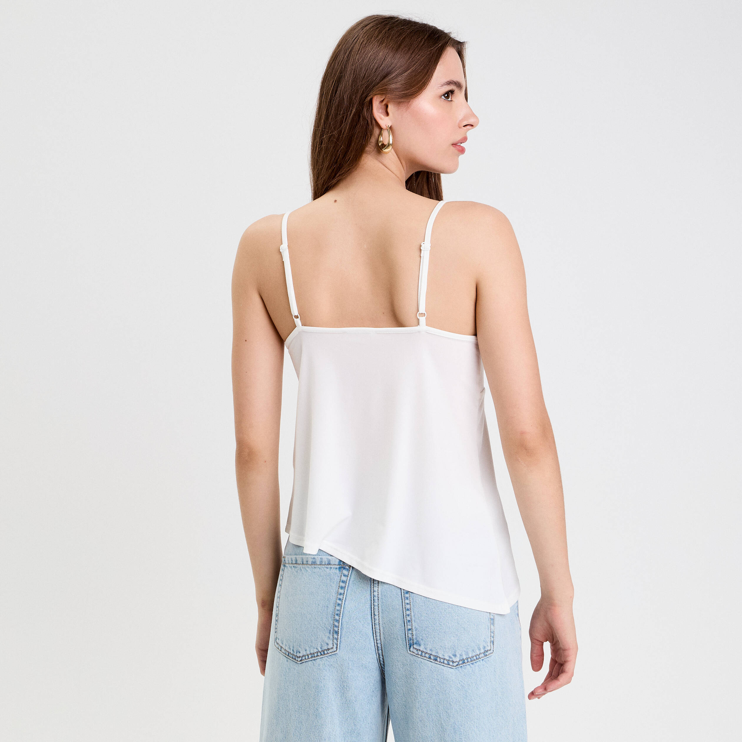 debardeur asymetrique court col v ecru femme Débardeur asymétrique court col v ecru femme