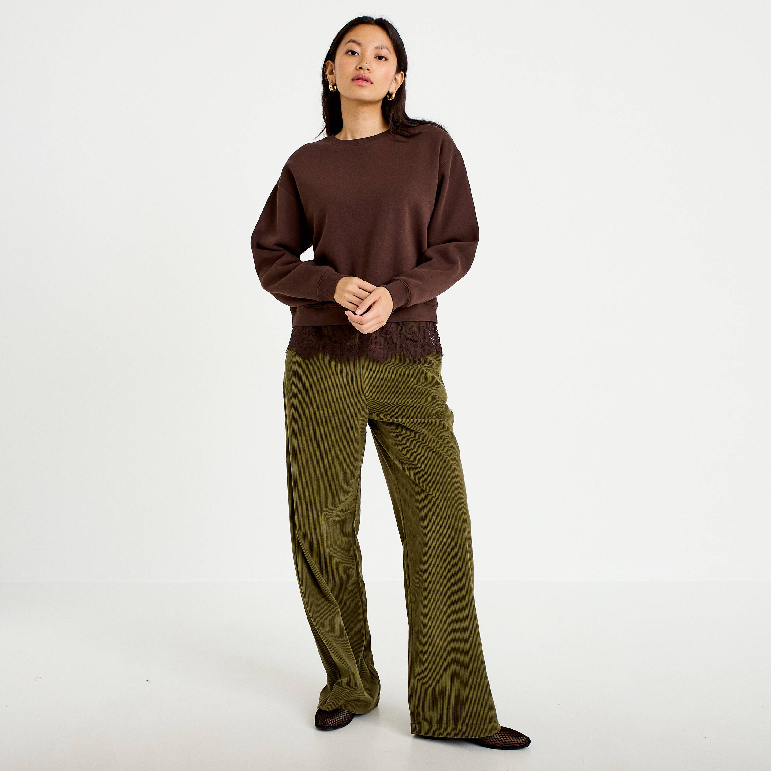 Pantalon bootcut taille standard velours vert kaki femme