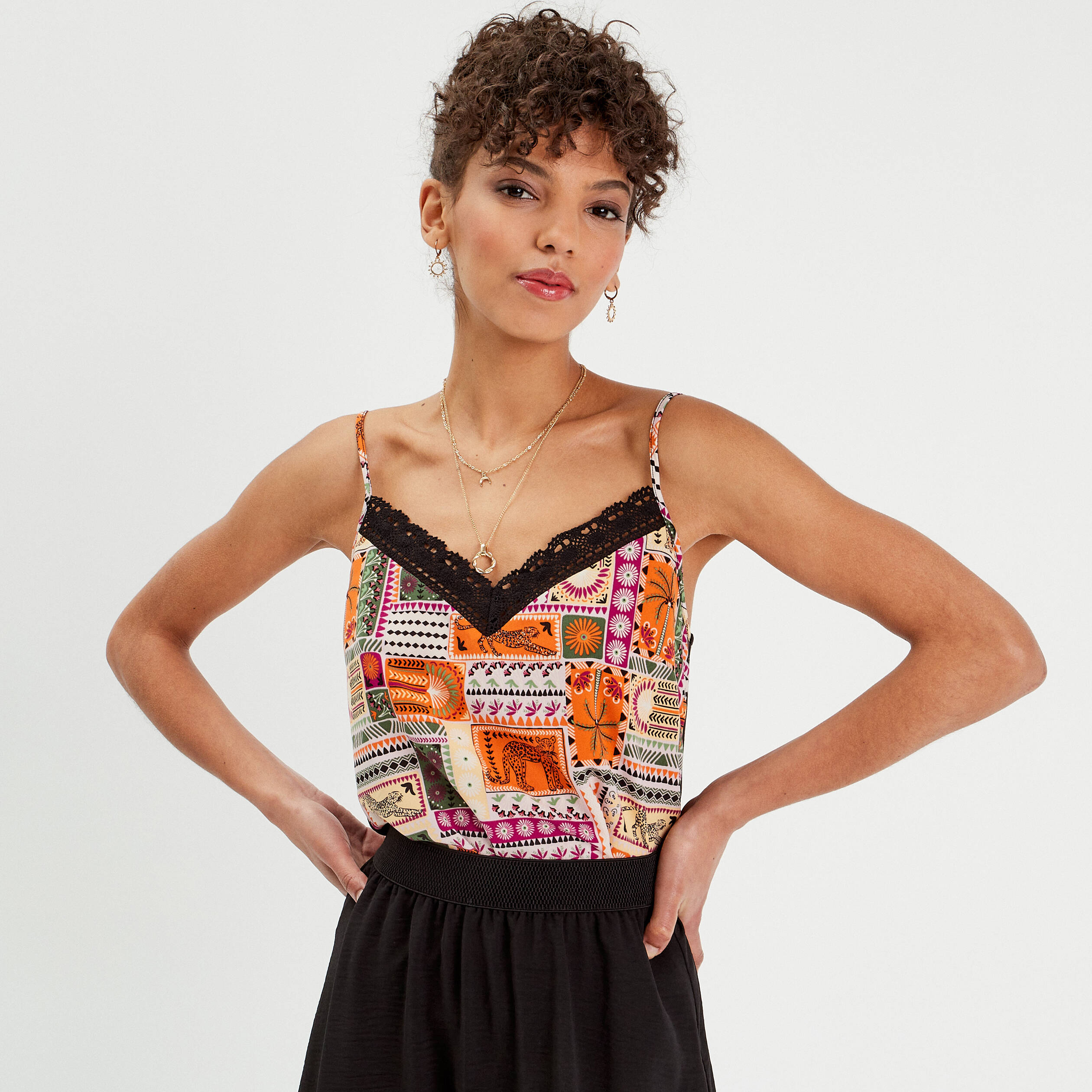 Vêtement Coton Extensible Top Asymétrique Urban Classics Caraco