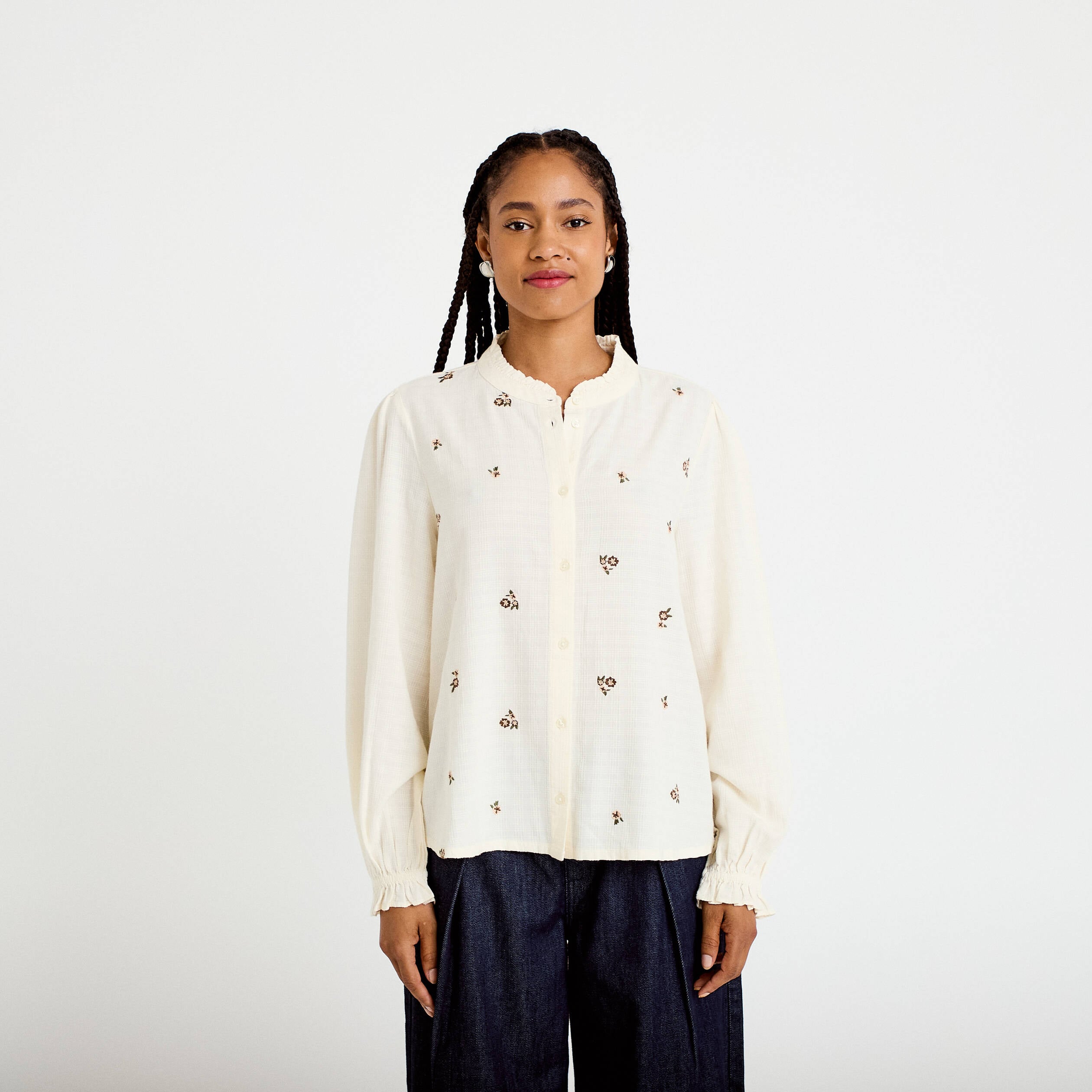 Blouse droite courte col v broderie ivoire femme